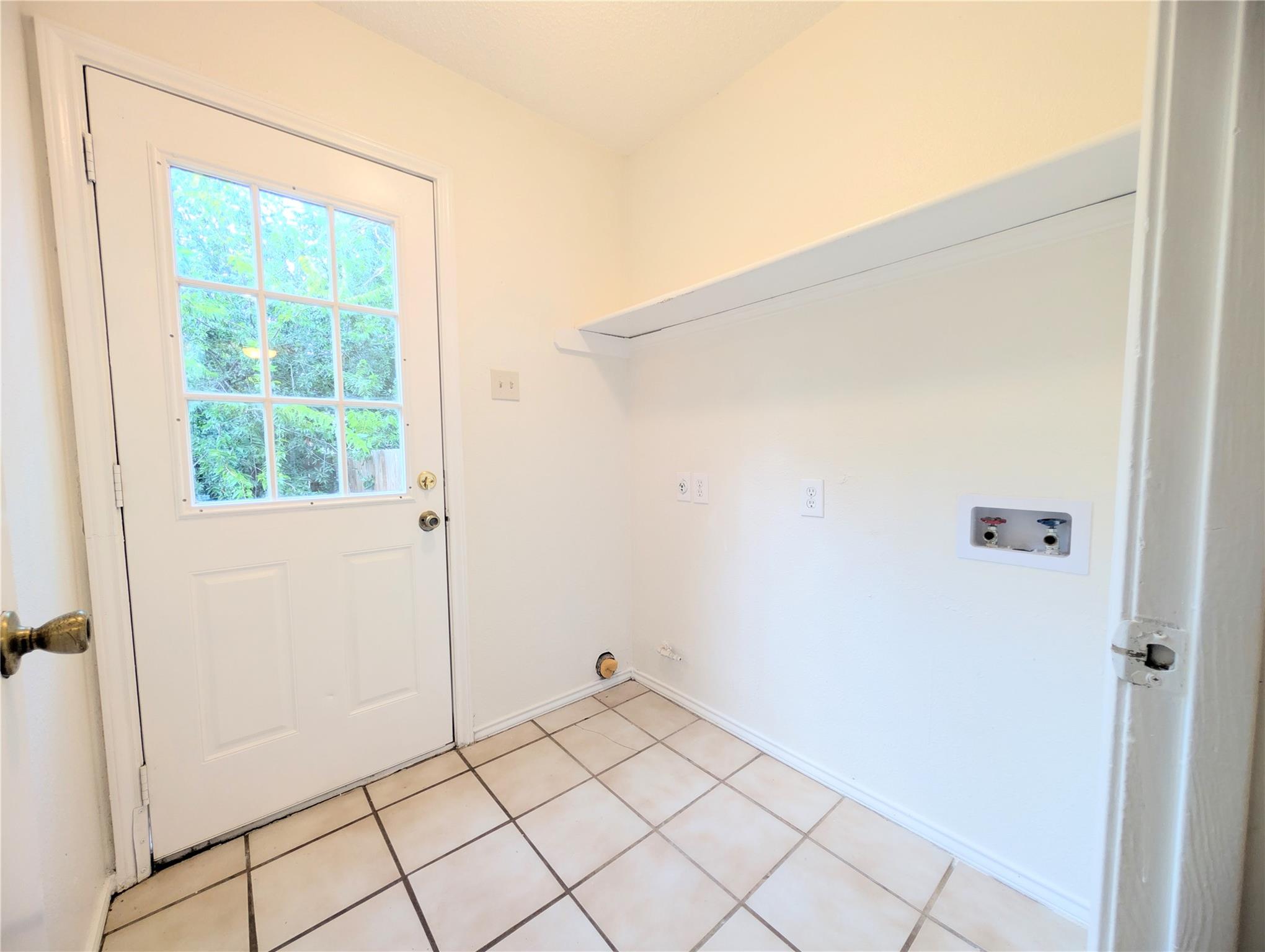 2016 Redwing Way Property Photo 9