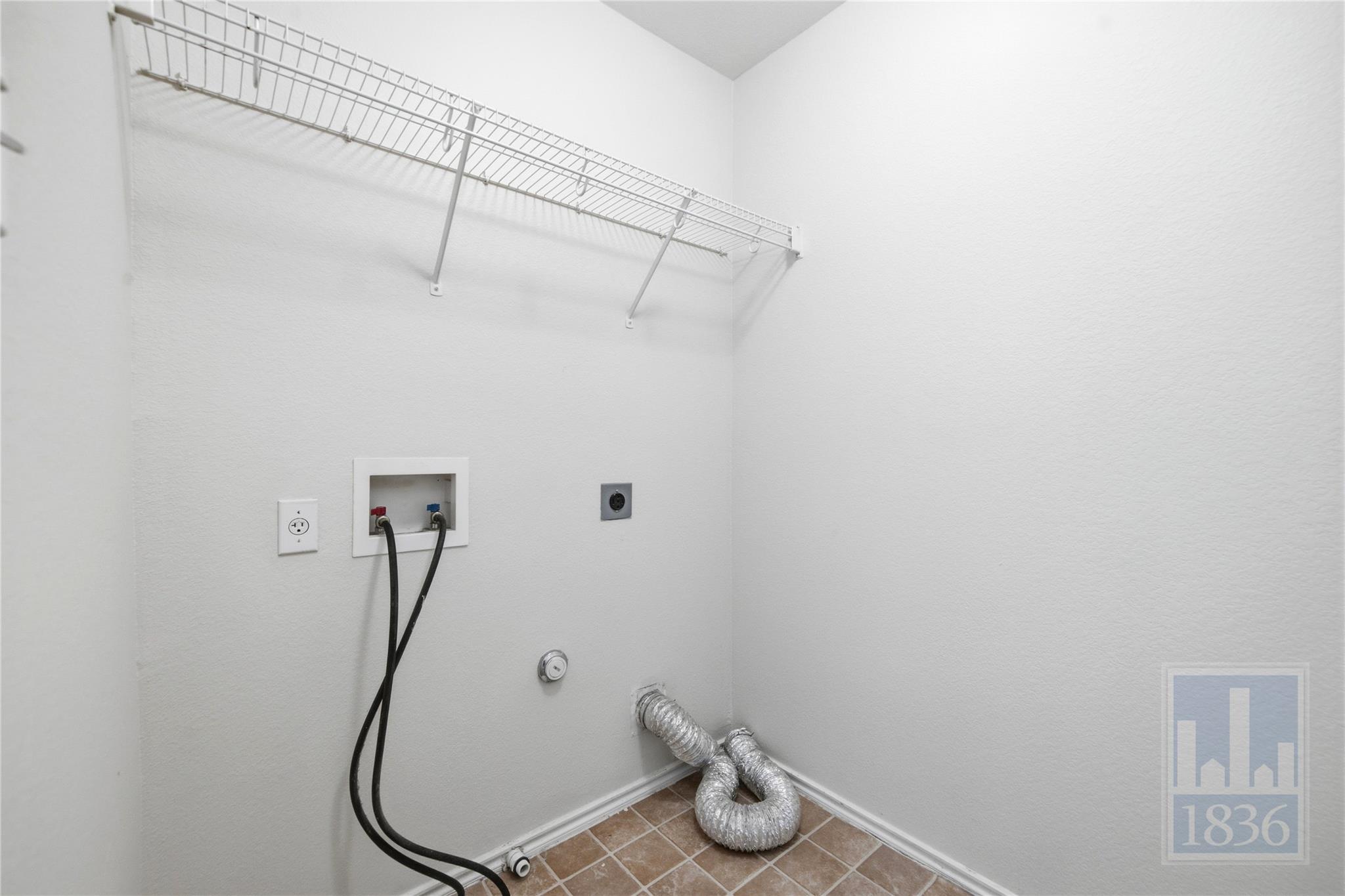 226 Wegstrom St Property Photo 17