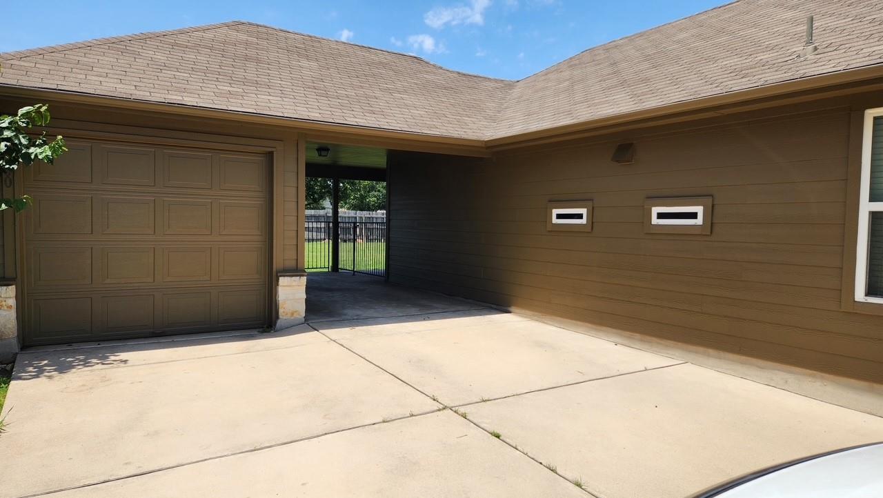 200 Mccoy Ln Property Photo