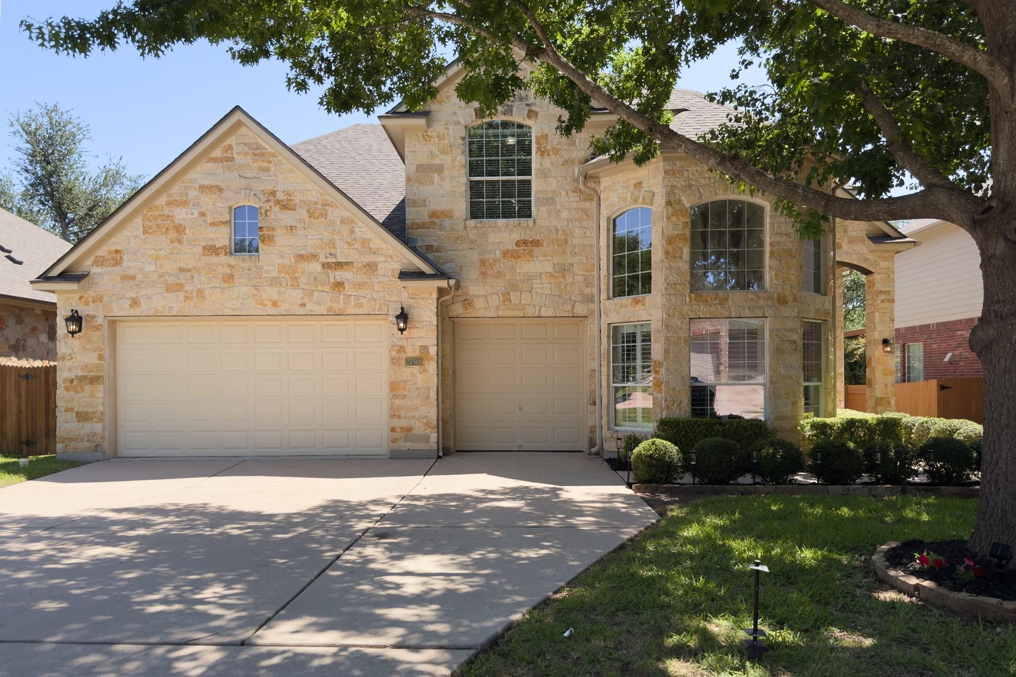 2702 Quiet Moon Trl Property Photo 1