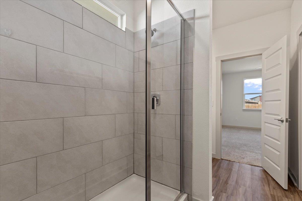 7704 Jacobean Way Property Photo 16
