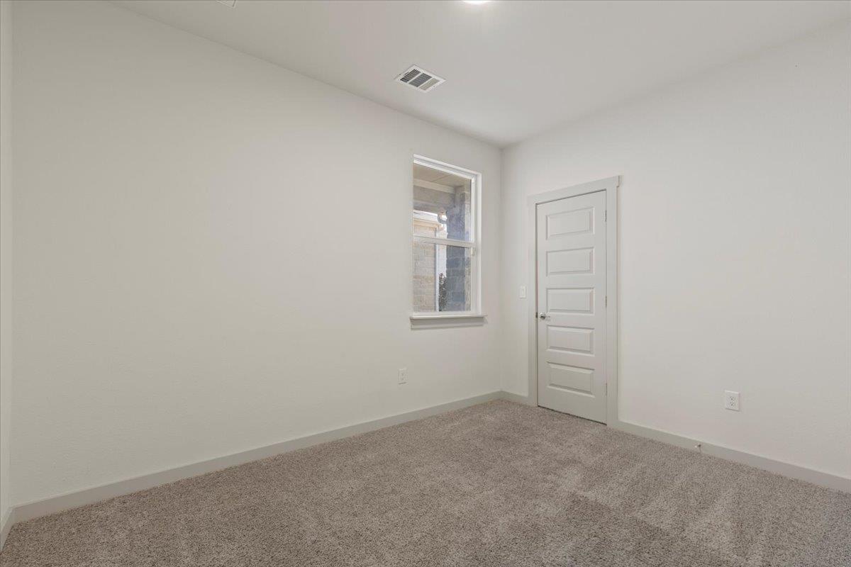7704 Jacobean Way Property Photo 19