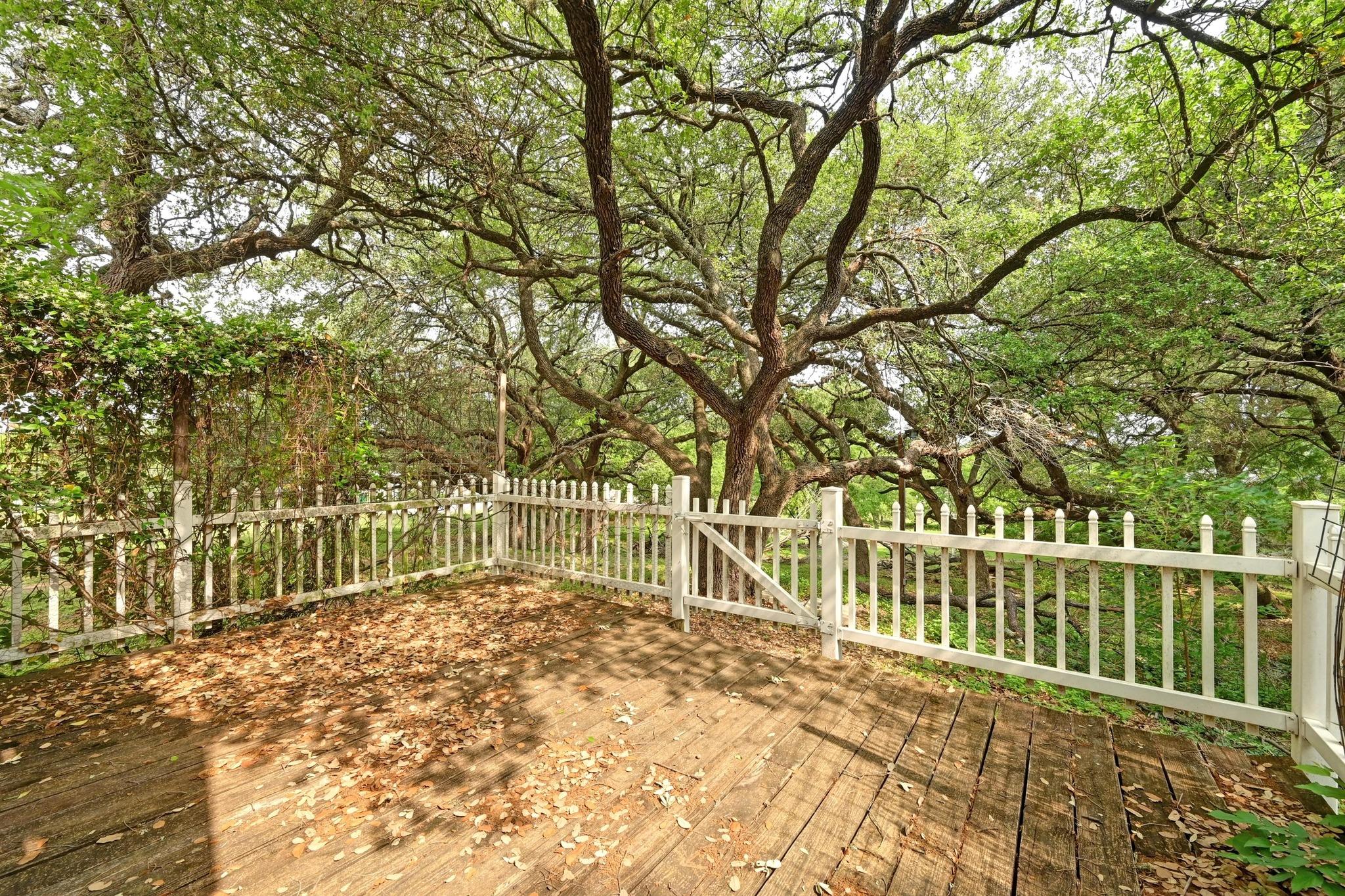 1815 River Crossing Cir A Property Photo 1