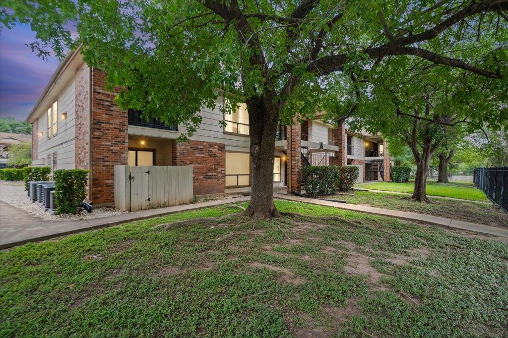 1705 Crossing Pl #114 Property Photo 1