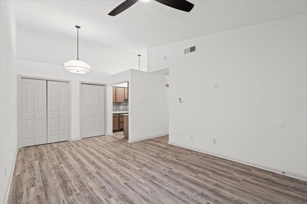 1705 Crossing Pl #114 Property Photo 5
