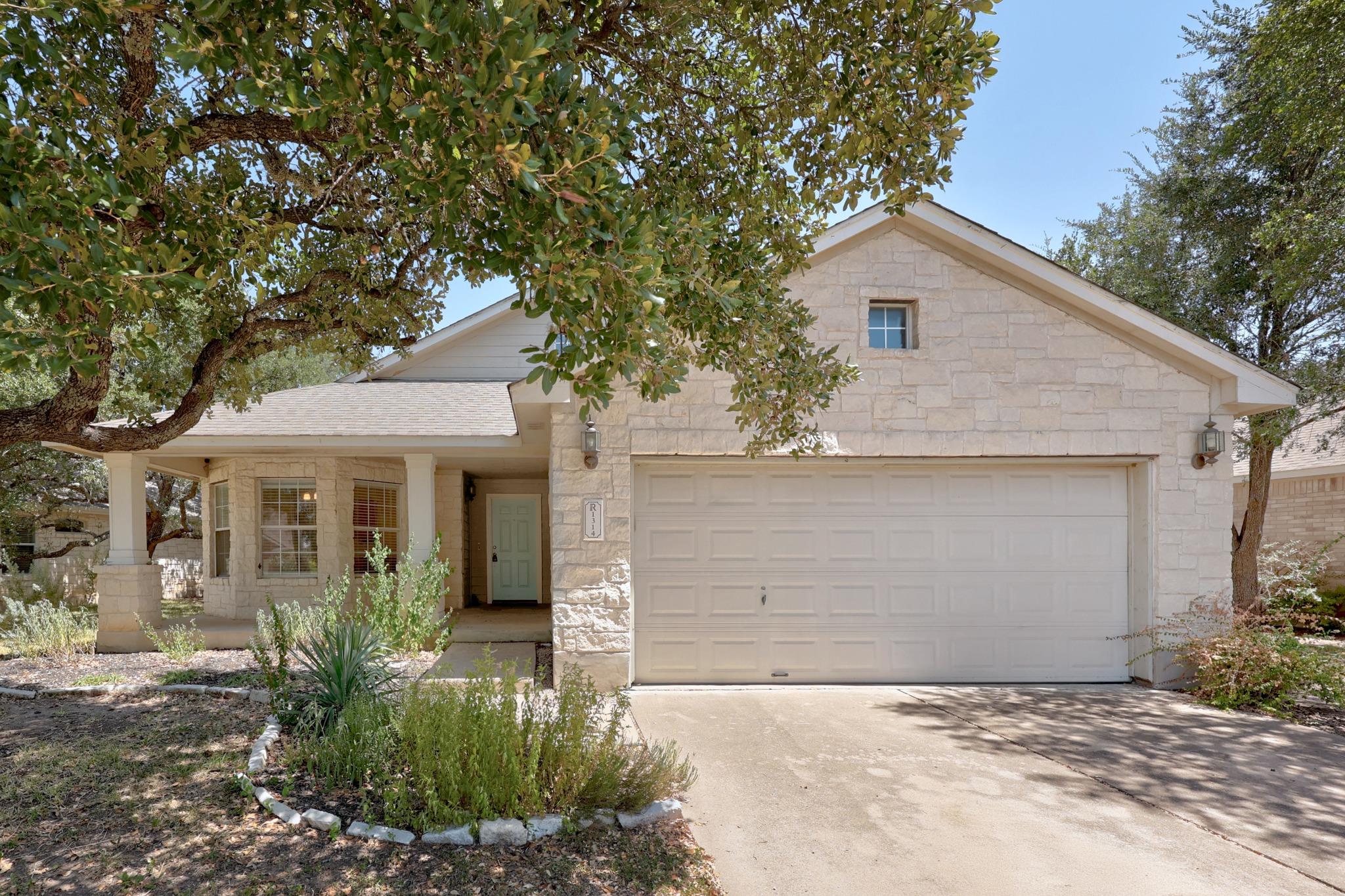 1314 Brighton Bend Ln Property Photo 1