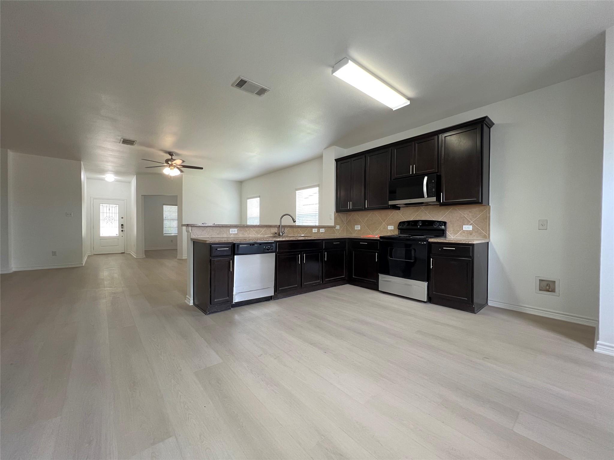 13509 Coomer Path Property Photo 8