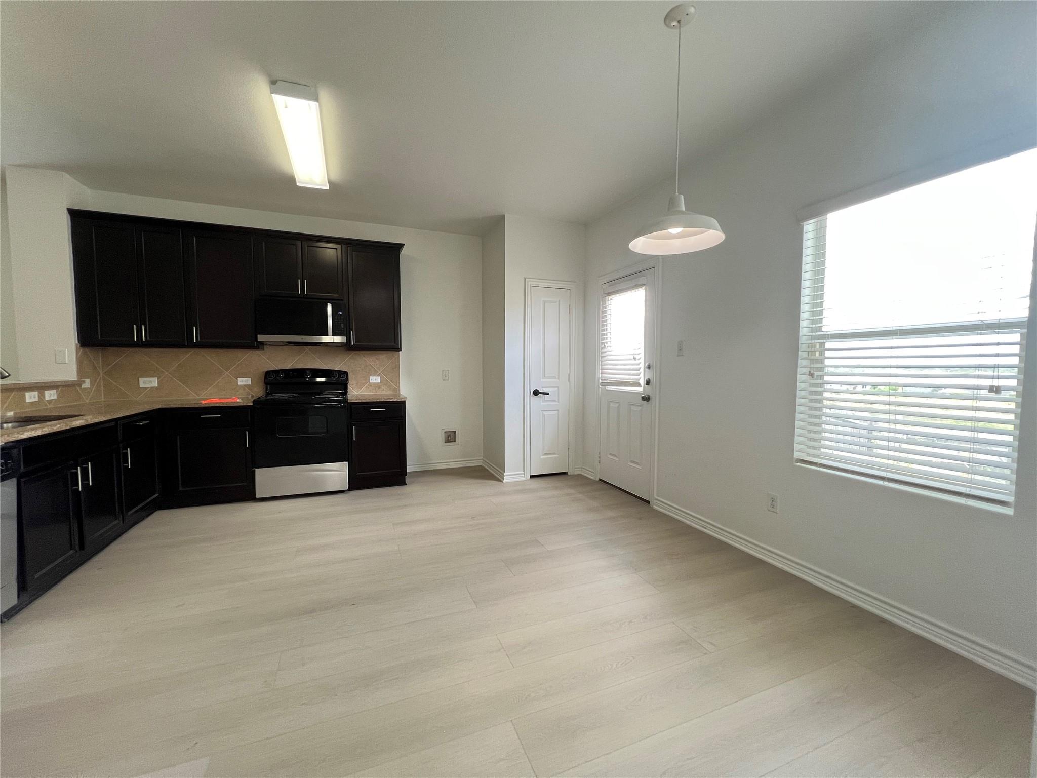13509 Coomer Path Property Photo 11