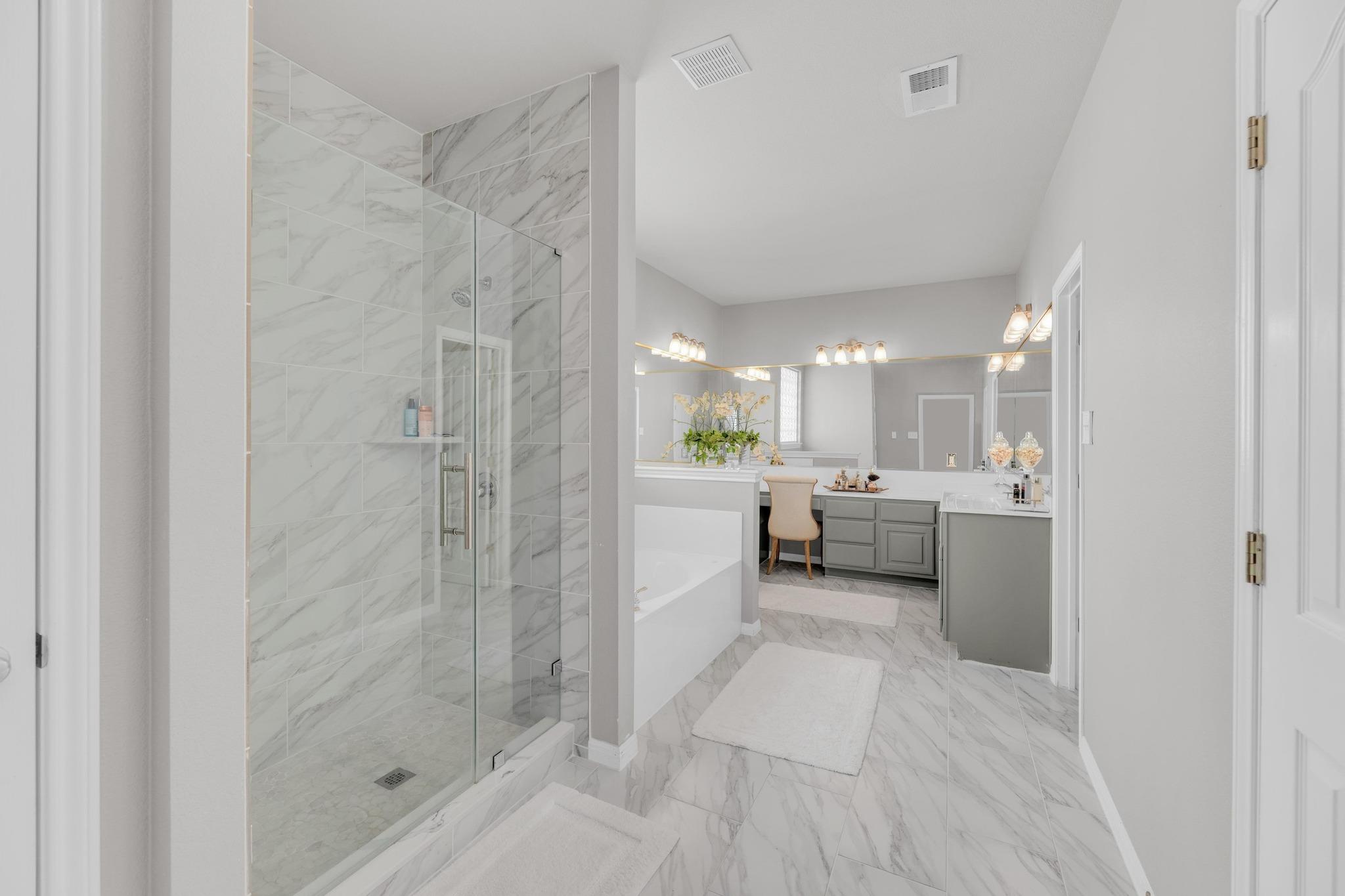1505 Lake Forest Cv Property Photo 19