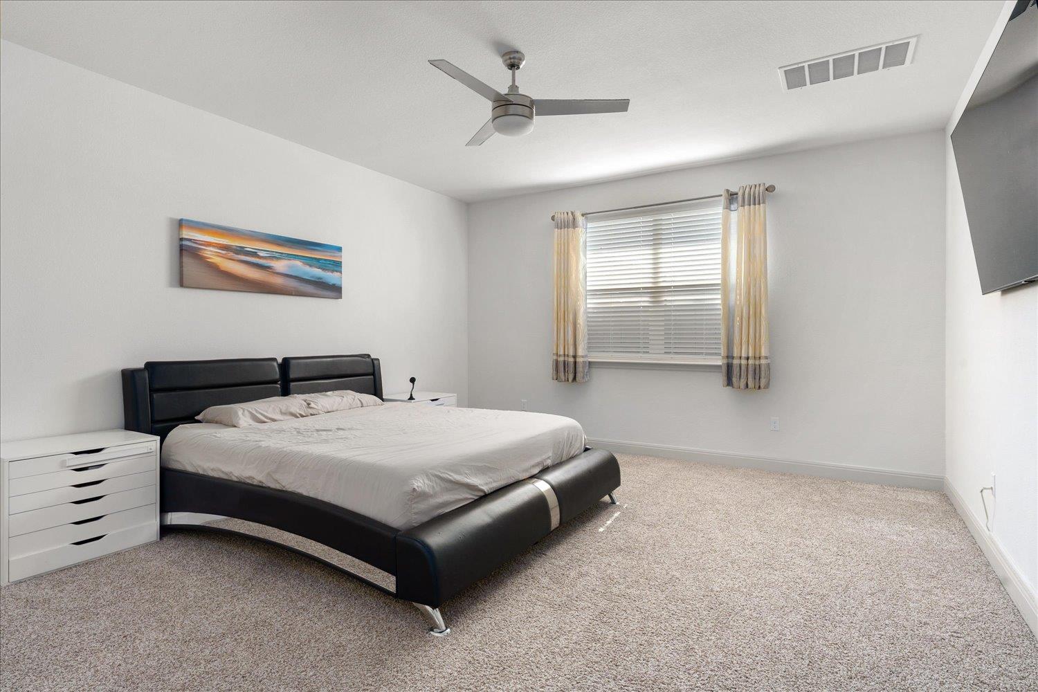 18005 Umberto Dr Property Photo 13