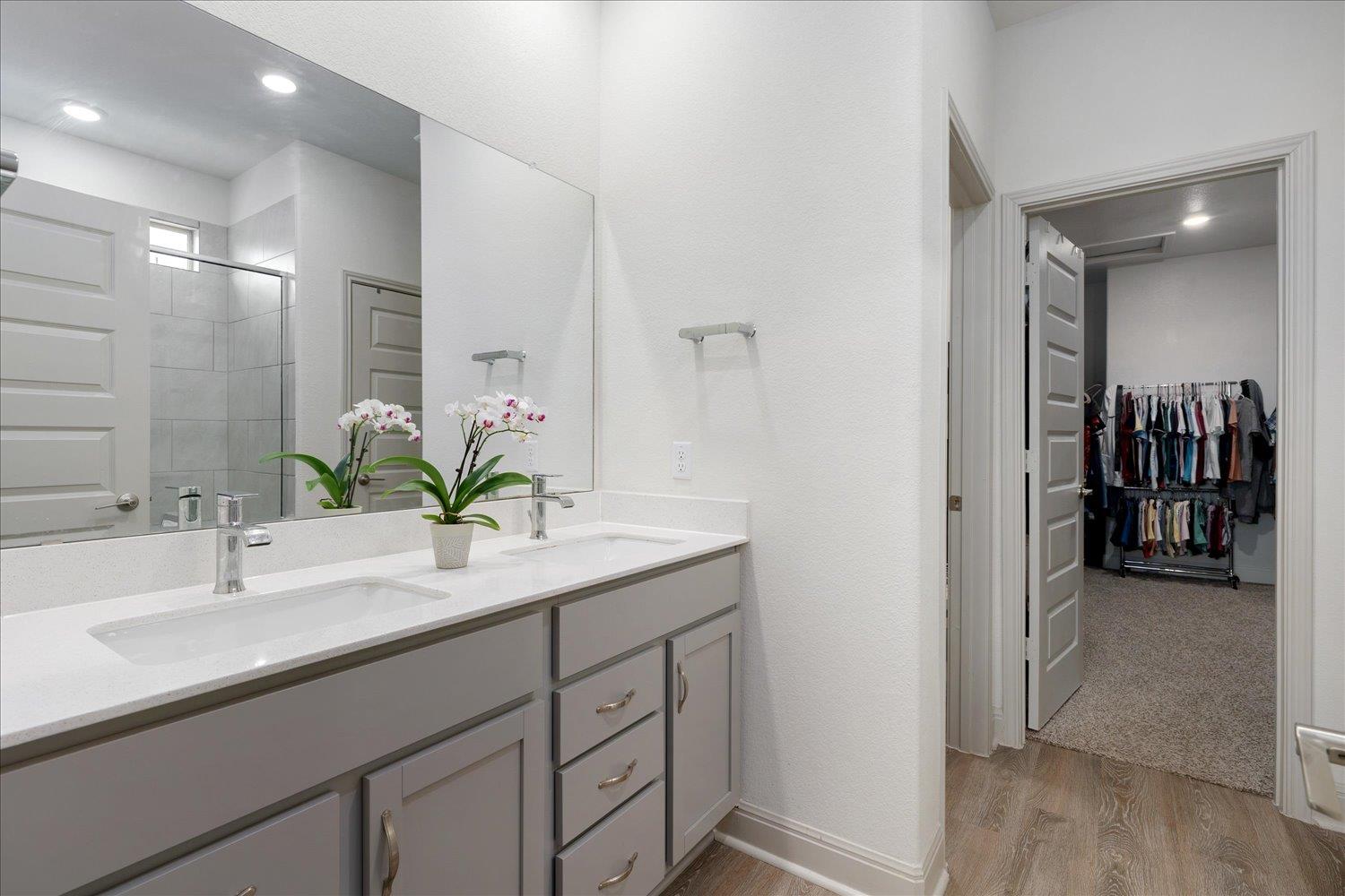 18005 Umberto Dr Property Photo 15