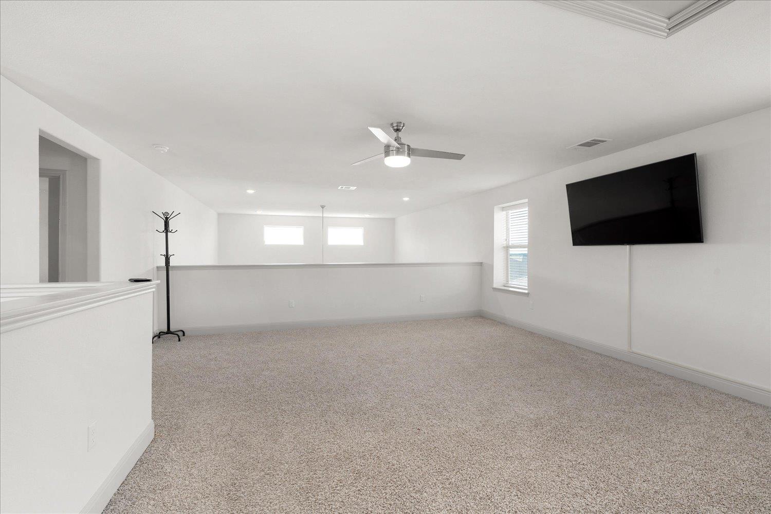18005 Umberto Dr Property Photo 21