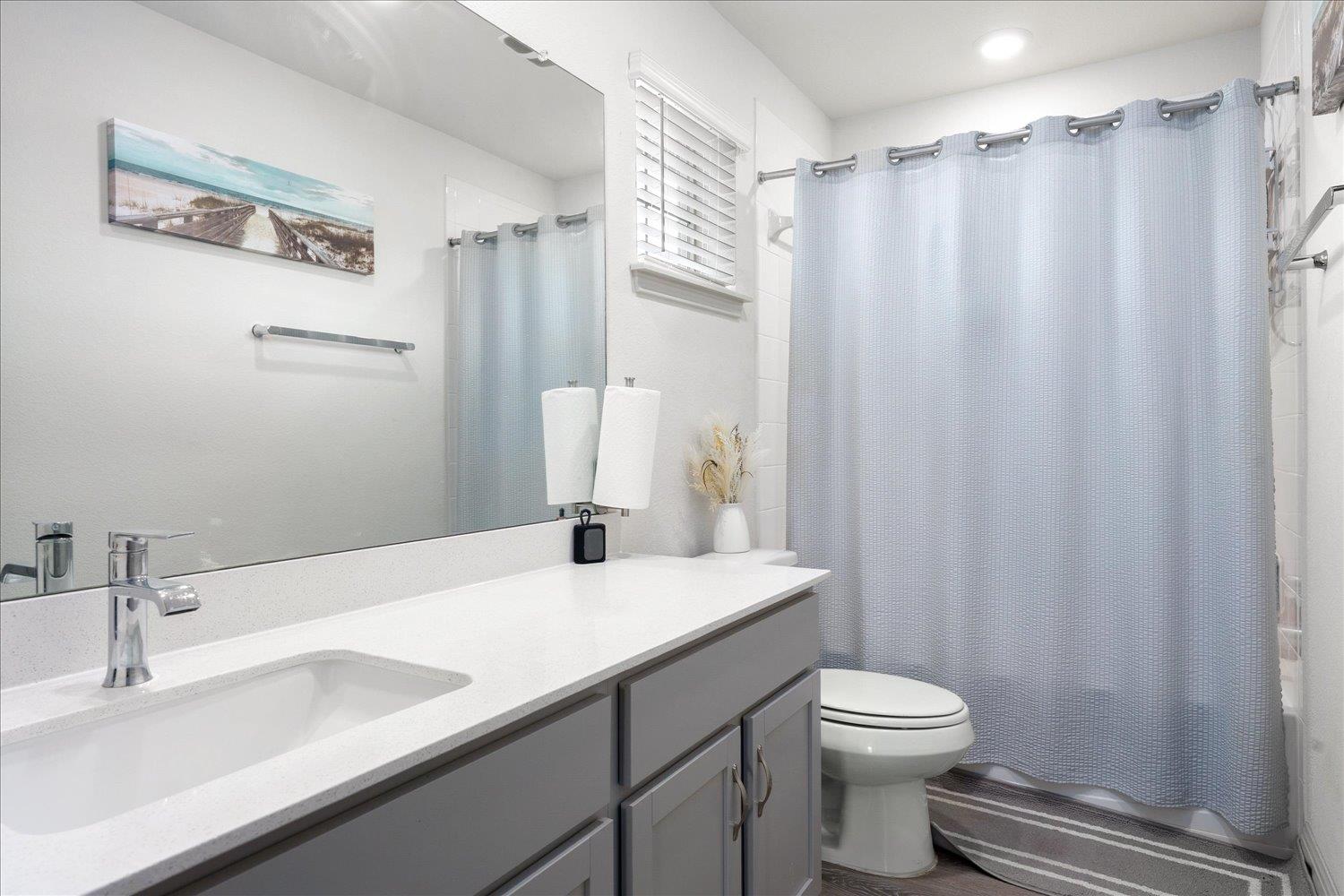 18005 Umberto Dr Property Photo 24