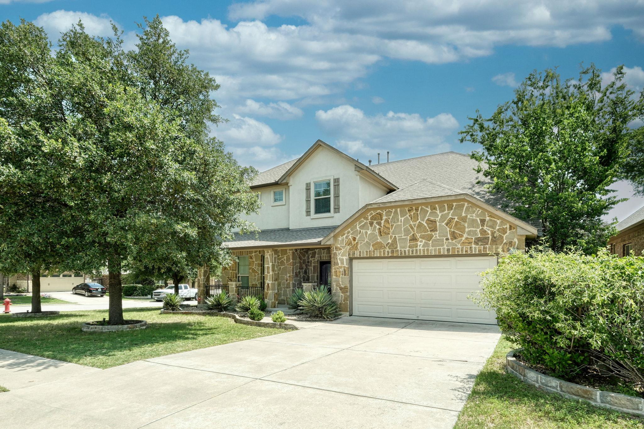 2937 Castellan Ln Property Photo 1