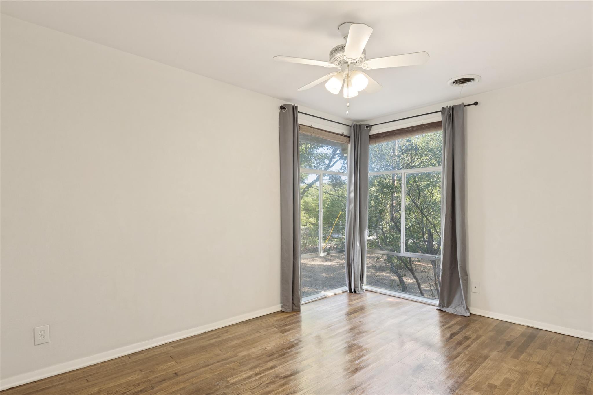 1405 Broadmoor Dr Property Photo 17