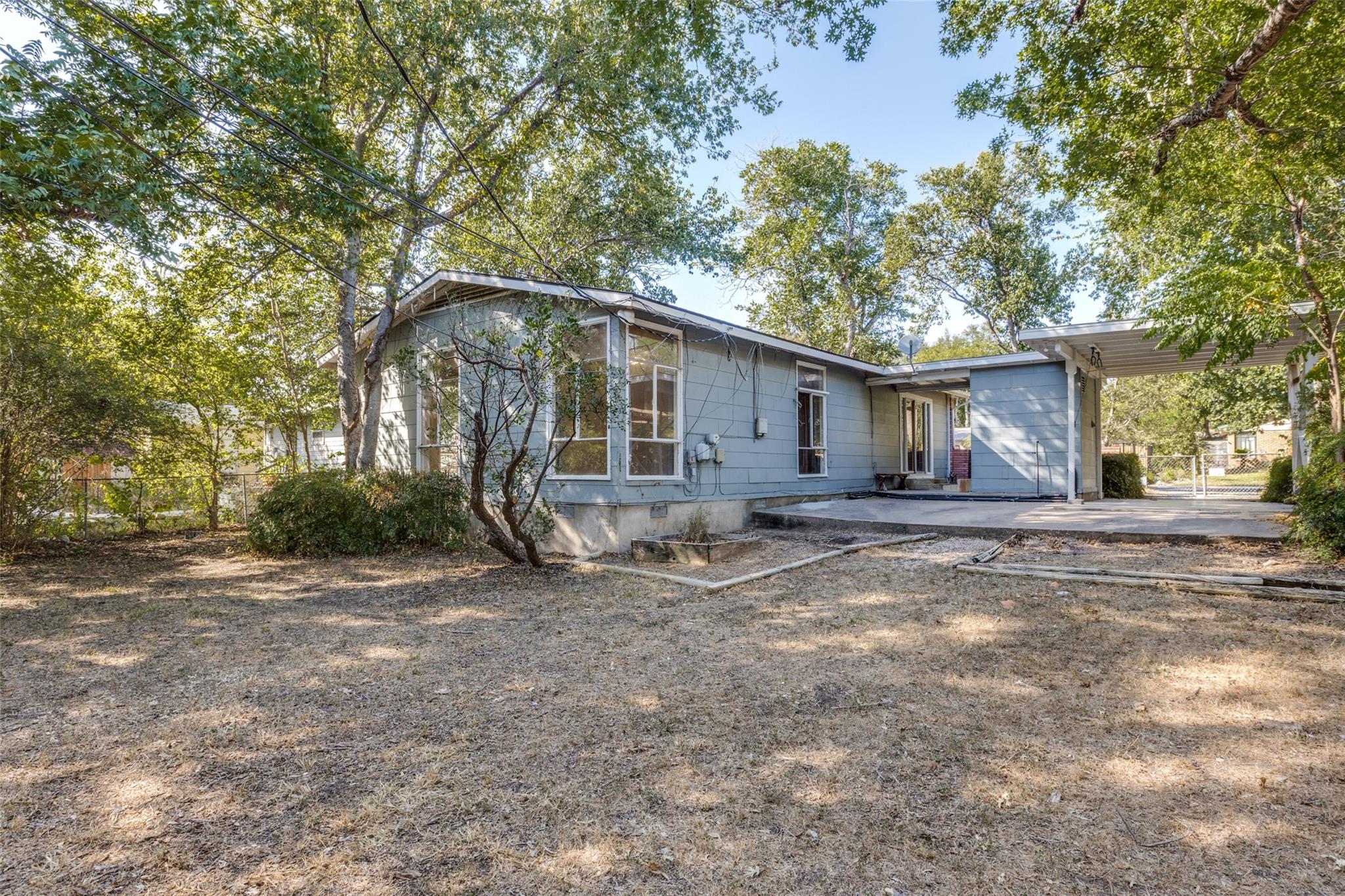 1405 Broadmoor Dr Property Photo 22