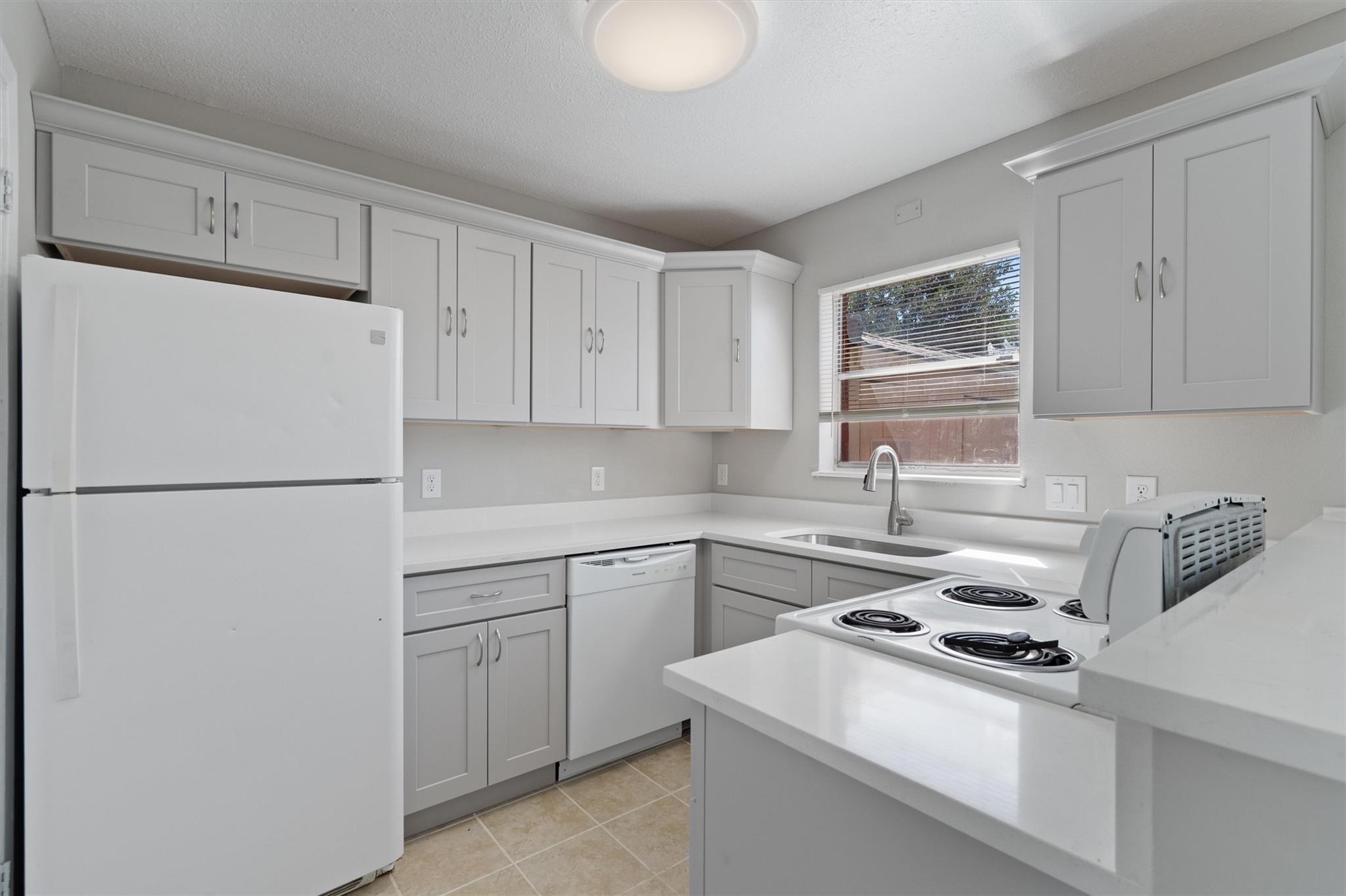 5800 Belmoor Dr #a Property Photo 12