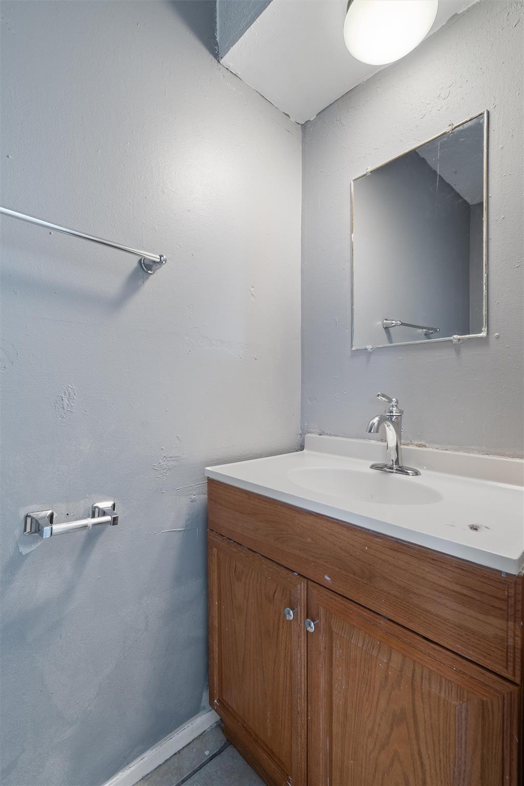 5800 Belmoor Dr #a Property Photo 16