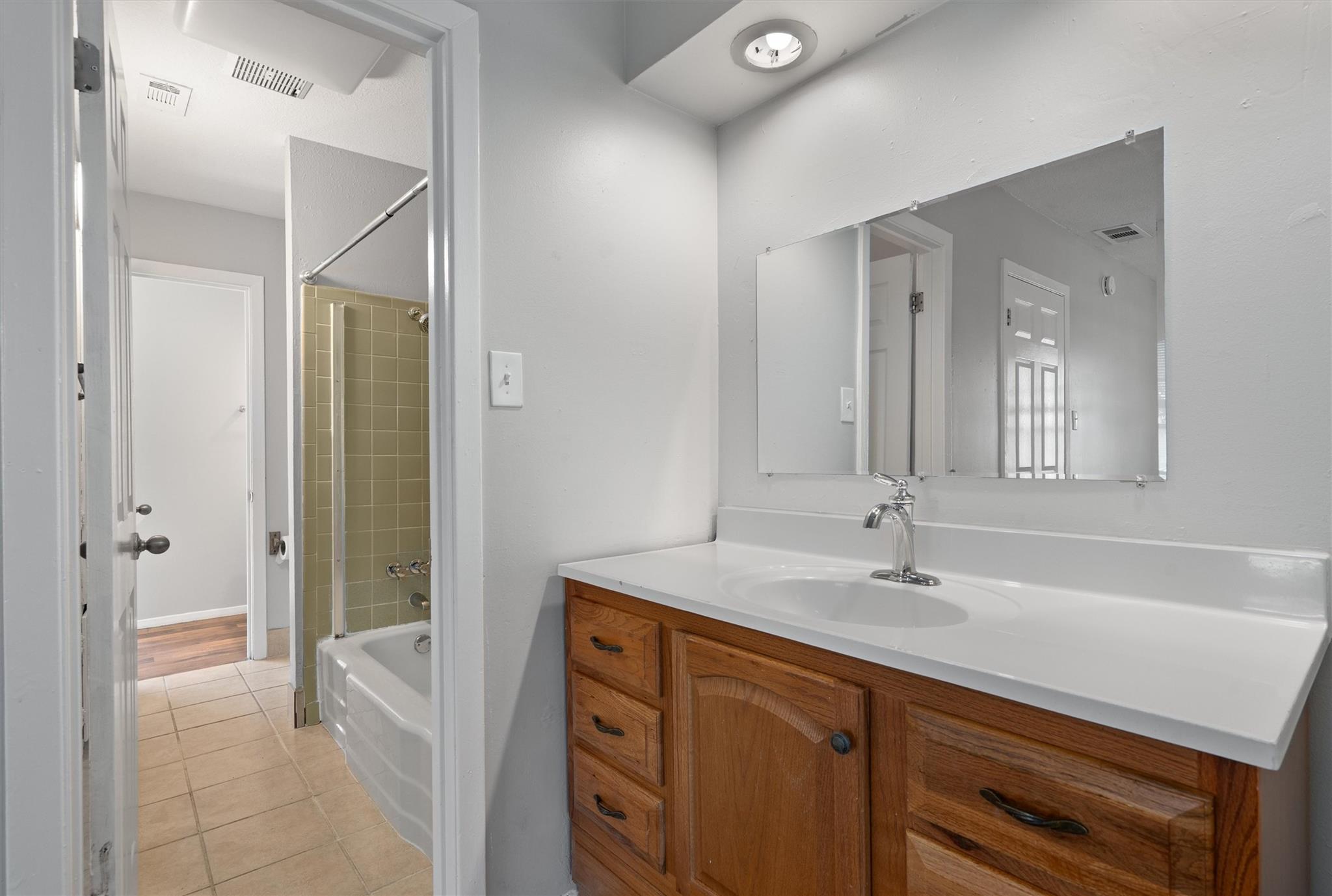 5800 Belmoor Dr #a Property Photo 20