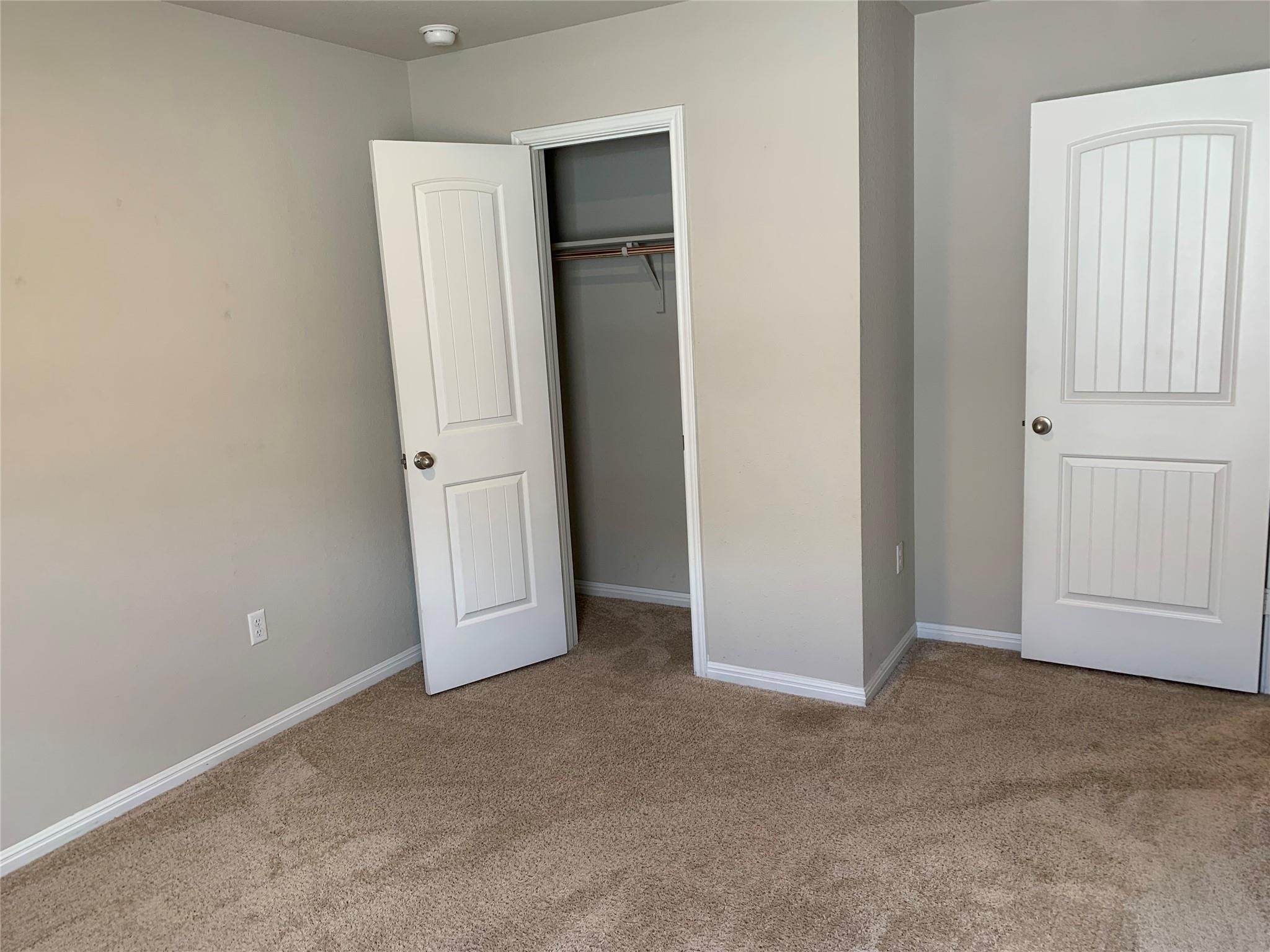 211 Hamilton Pool Ln Property Photo 16