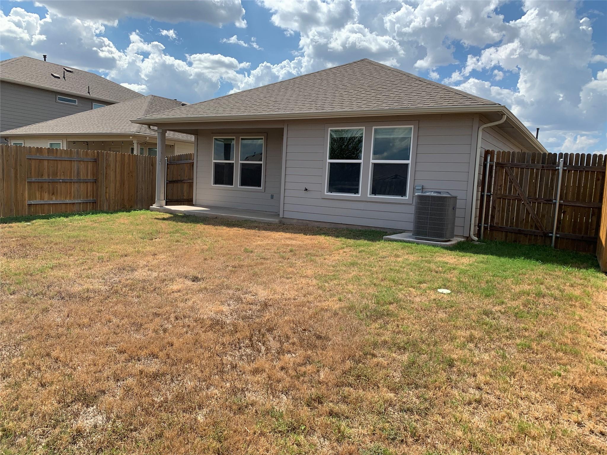 211 Hamilton Pool Ln Property Photo 18
