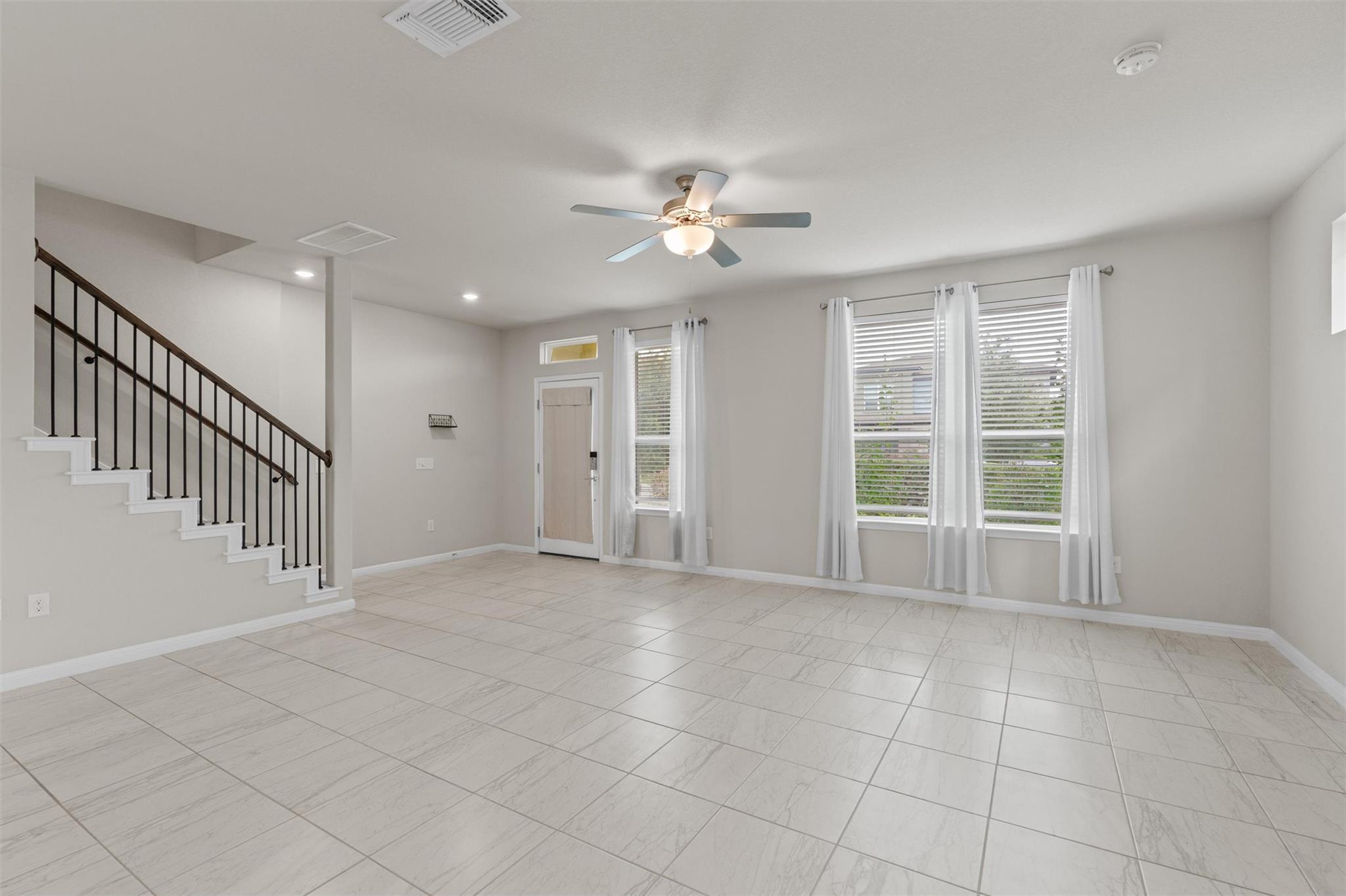 8809a Whitter Dr Property Photo 5