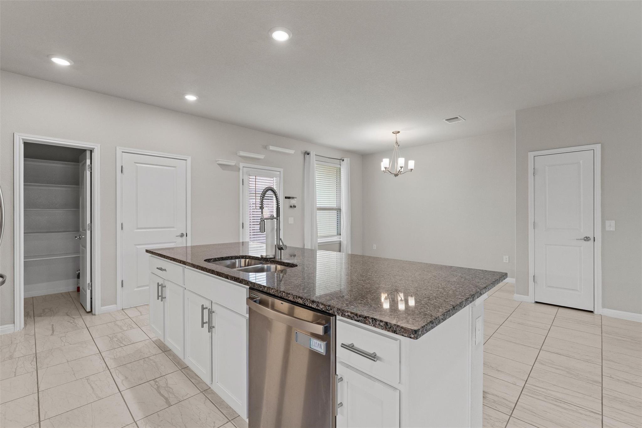 8809a Whitter Dr Property Photo 11