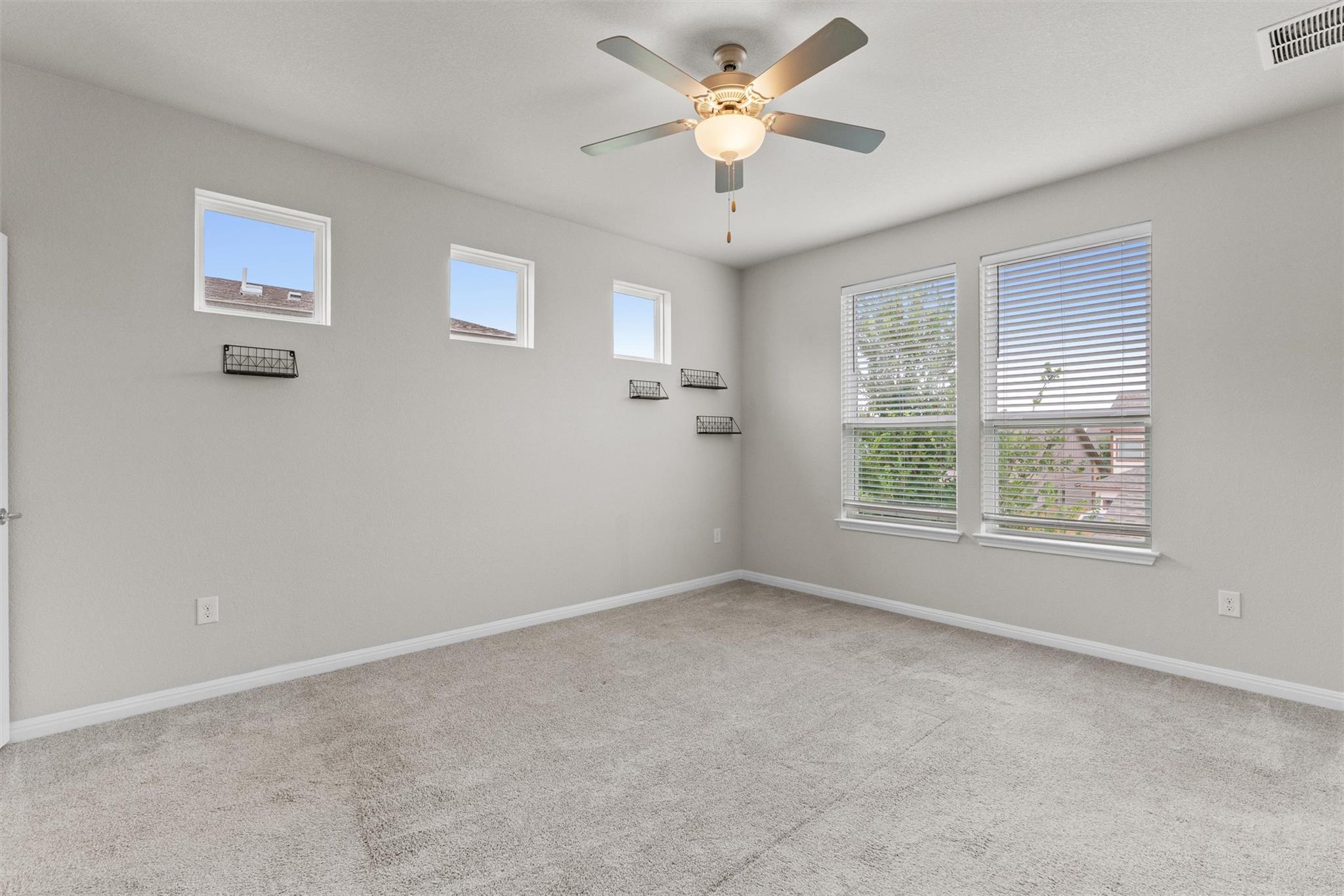 8809a Whitter Dr Property Photo 14