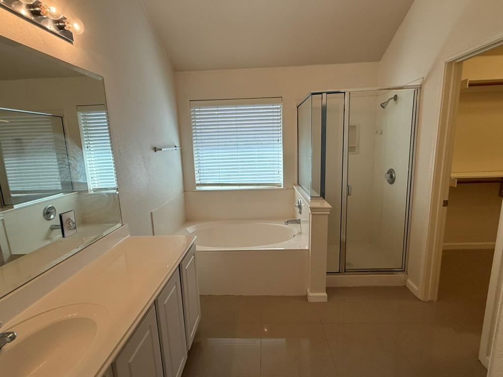 1516 Tonia Loop Property Photo 11