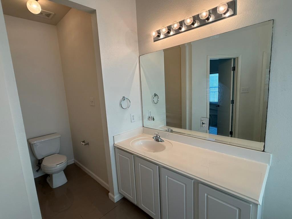 1516 Tonia Loop Property Photo 12