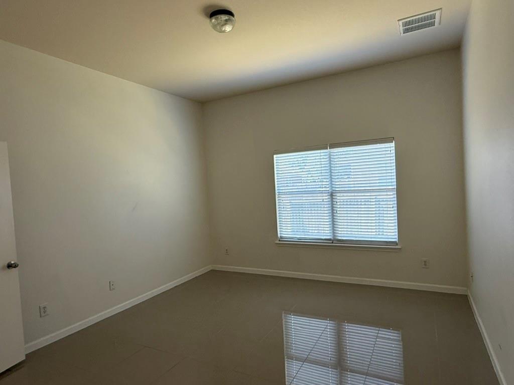 1516 Tonia Loop Property Photo 13