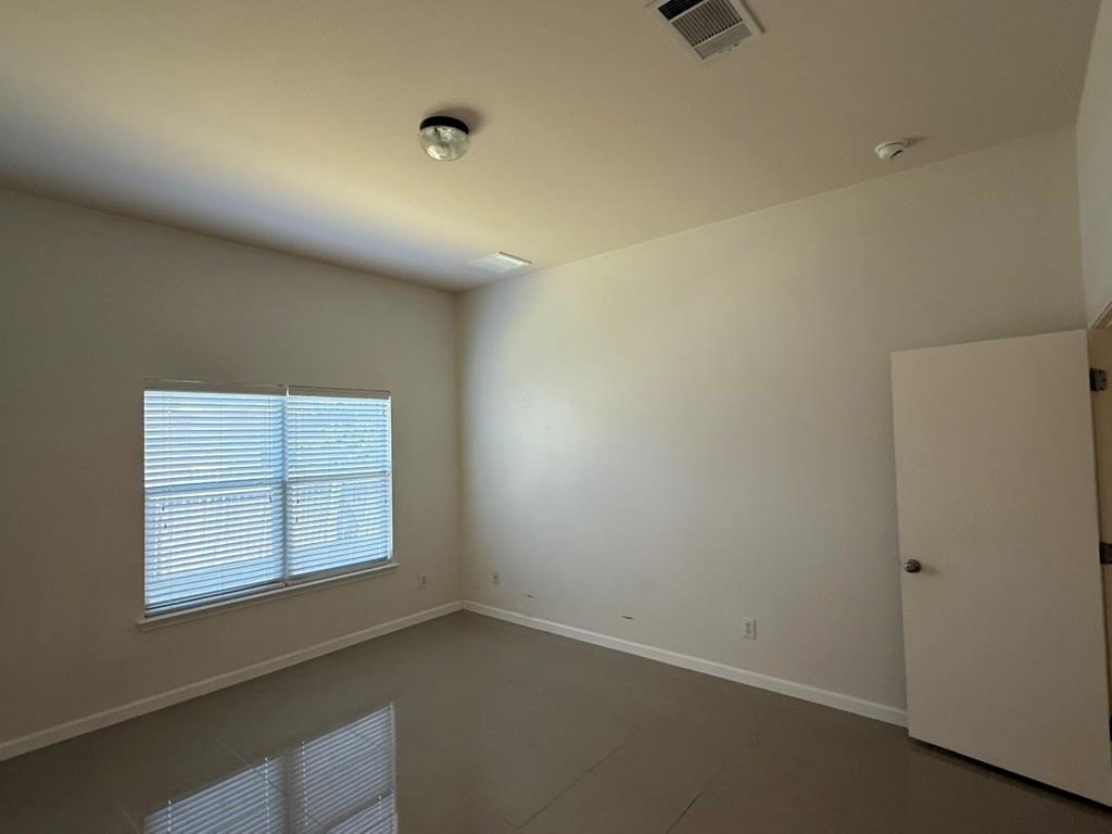 1516 Tonia Loop Property Photo 14