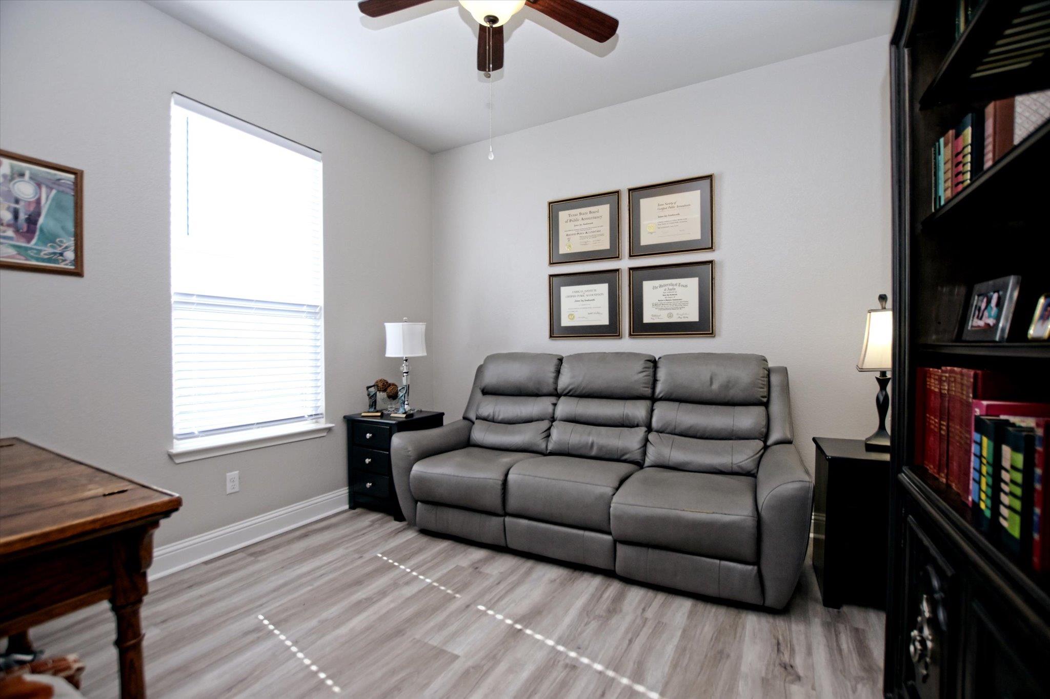 113 Cathedral Mountain Pass Property Photo 16