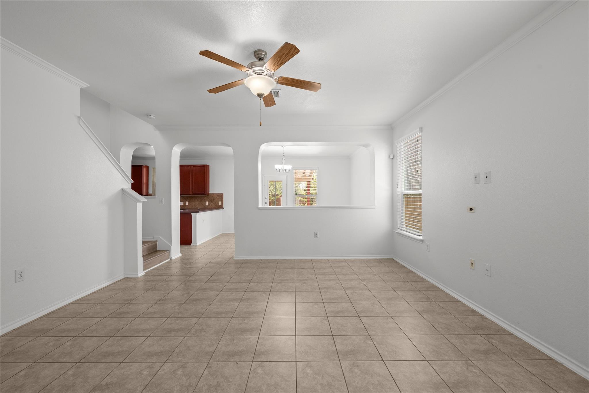 10909 Helms Deep Dr Property Photo 5