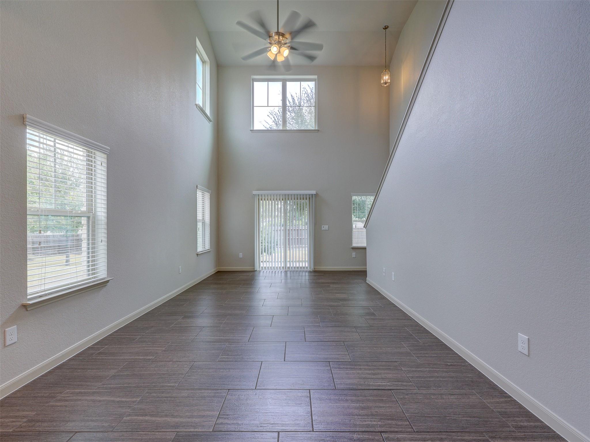 1620 Bryant Dr #2101 Property Photo 5
