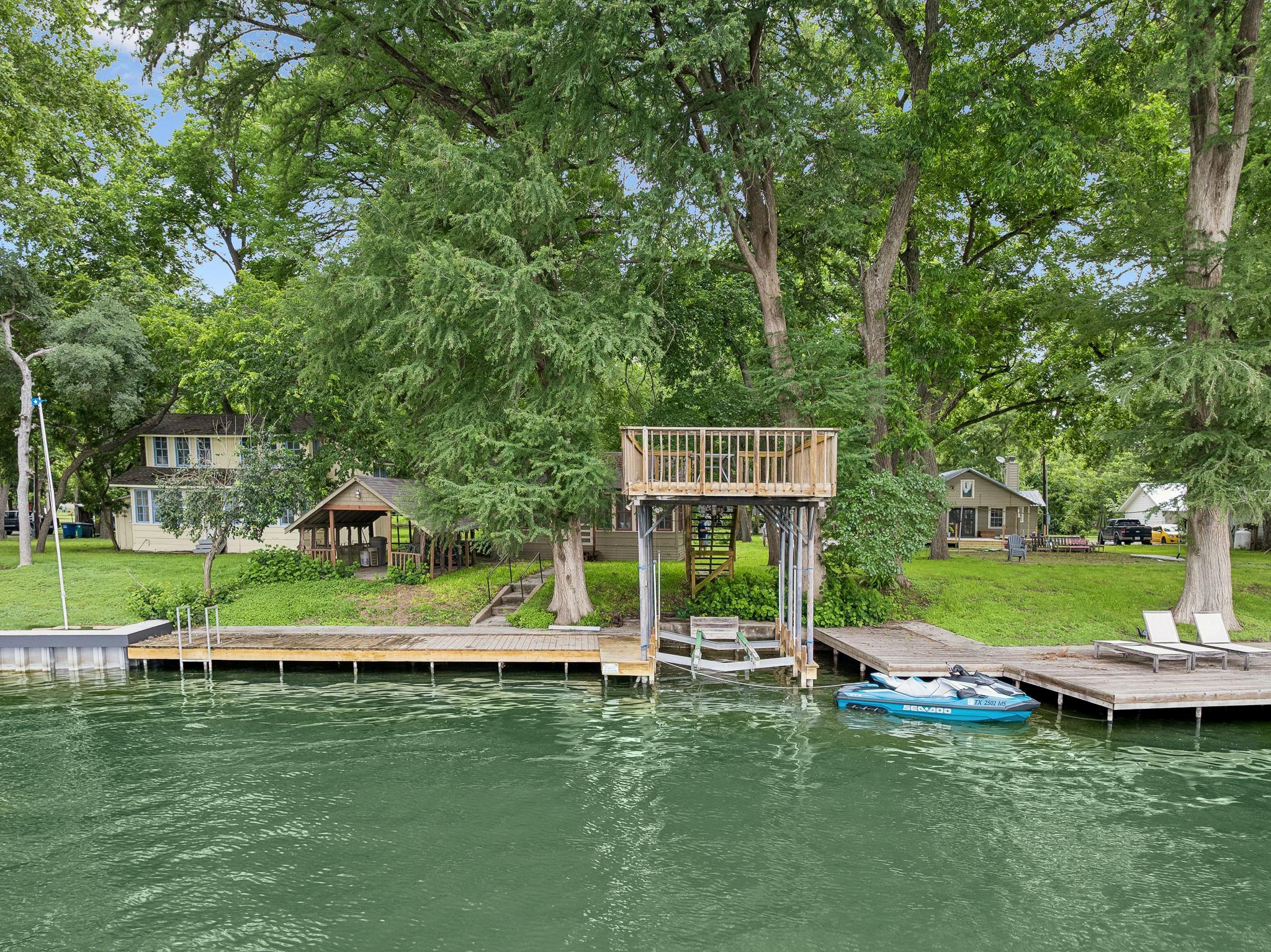 1307 Terminal Loop Rd Property Photo 2