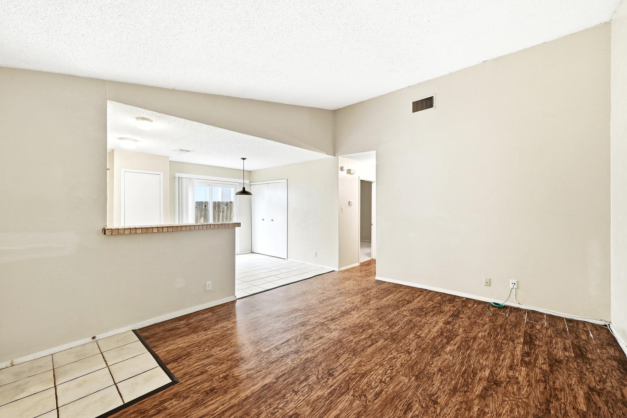 10604 Lanshire Dr #a Property Photo 3