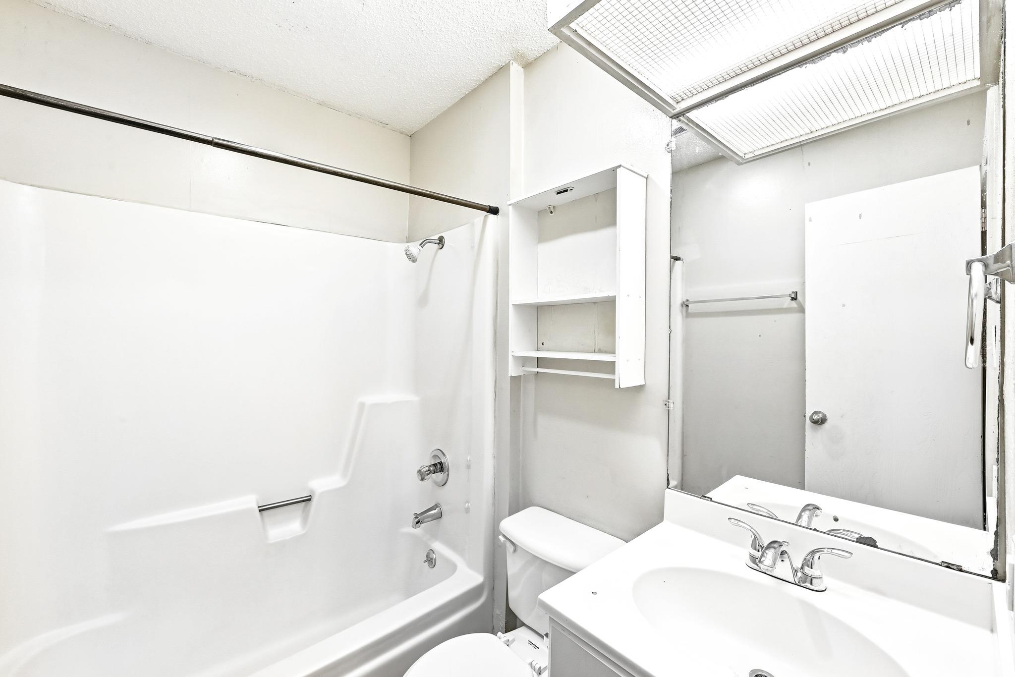 10604 Lanshire Dr #a Property Photo 16