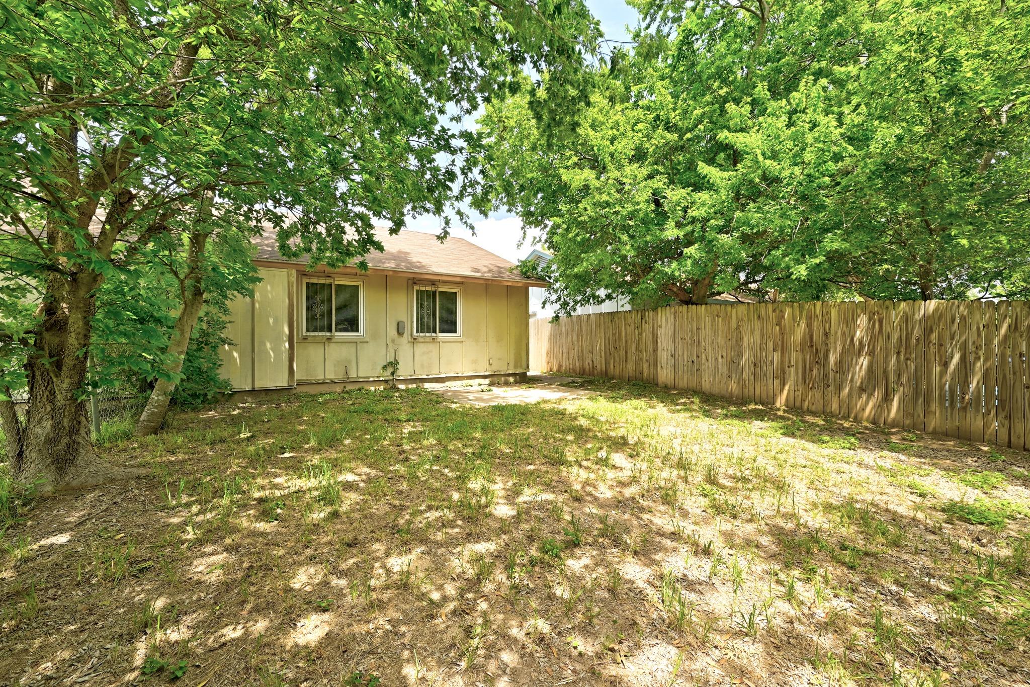 10604 Lanshire Dr #a Property Photo 17