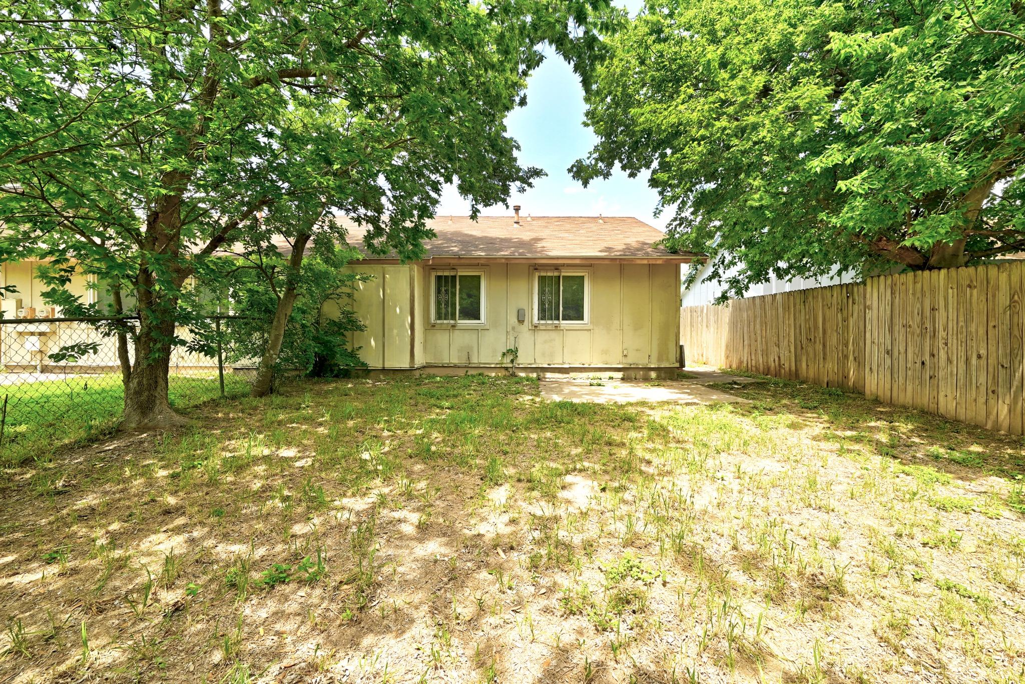 10604 Lanshire Dr #a Property Photo 18