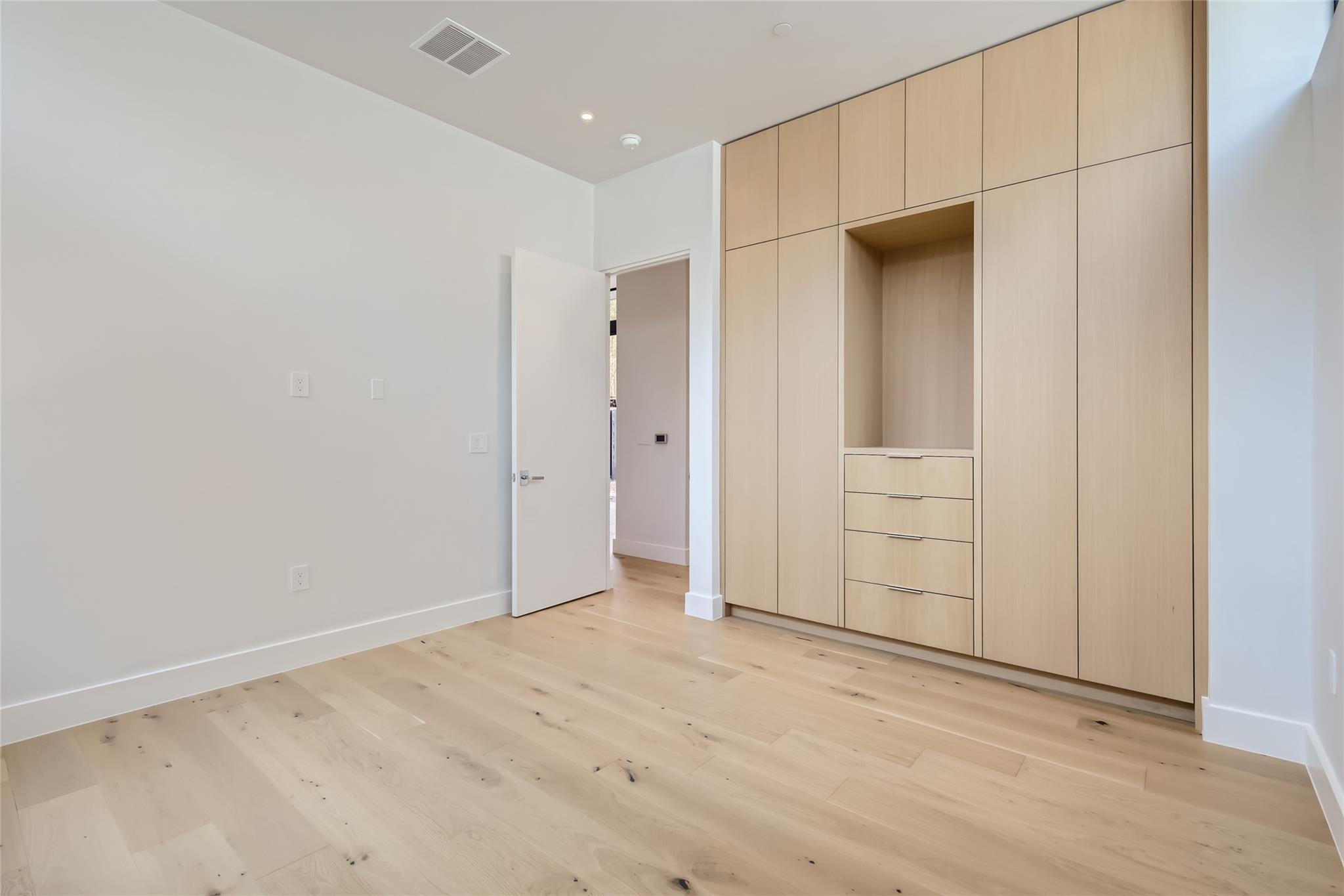 1315 W 9th St #b Property Photo 33
