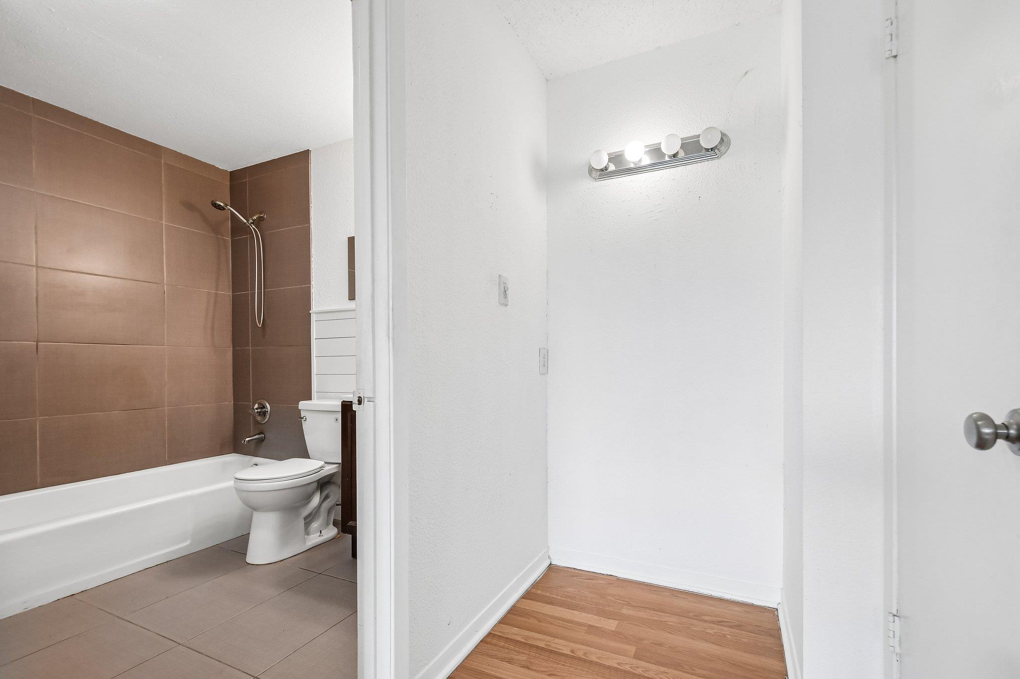 2301 Mission Hill Dr #104 Property Photo 16
