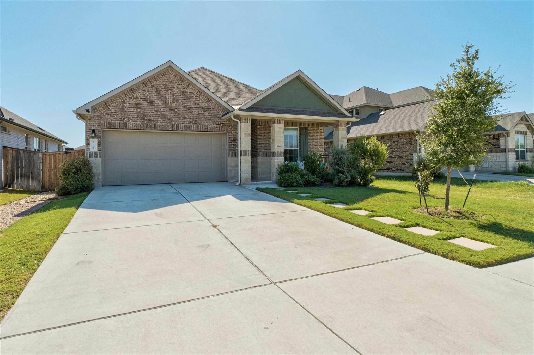 17309 Crownfield Path Property Photo 3