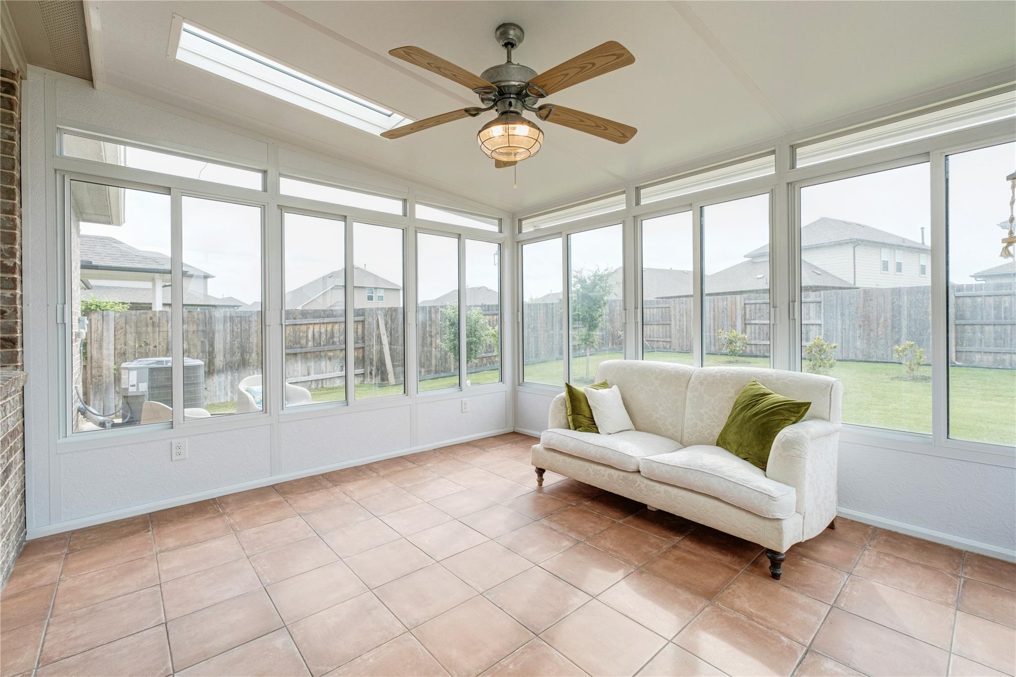 17309 Crownfield Path Property Photo 4