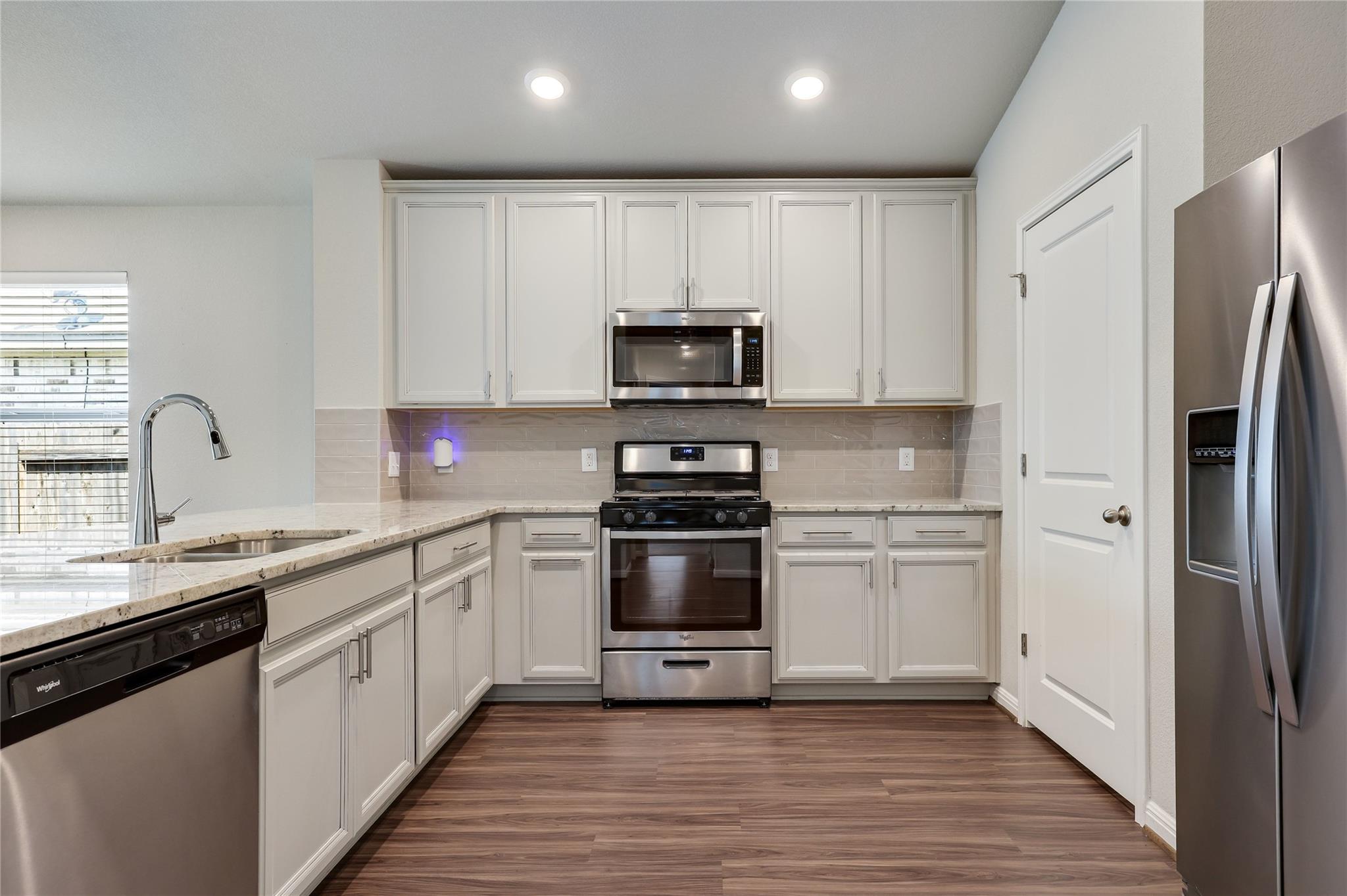 12405 Amber Lynn Path Property Photo 8