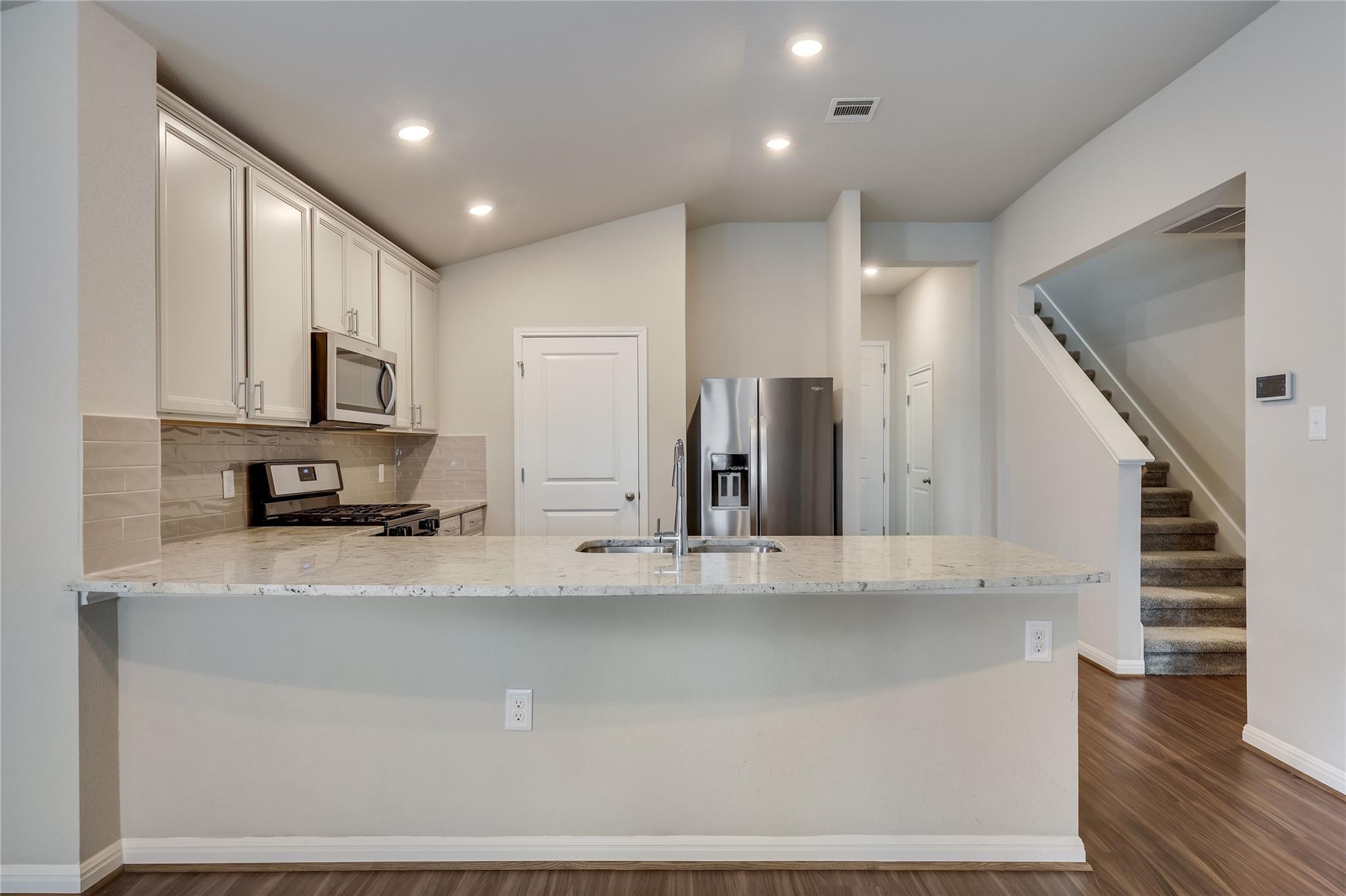 12405 Amber Lynn Path Property Photo 10