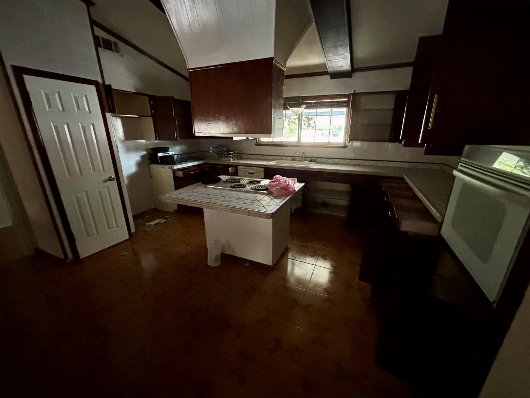 105 Kimberly Dr Property Photo 3