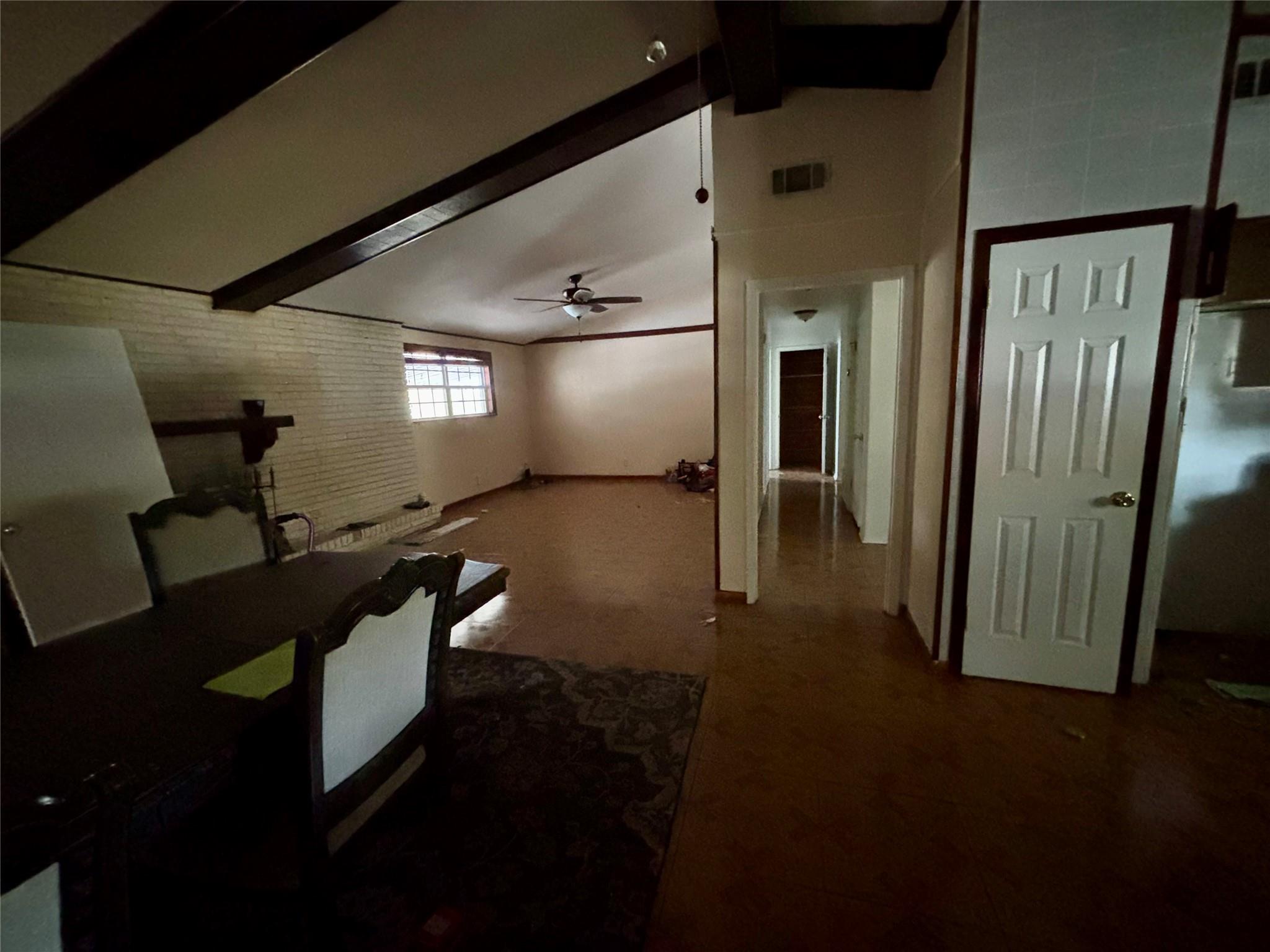 105 Kimberly Dr Property Photo 4