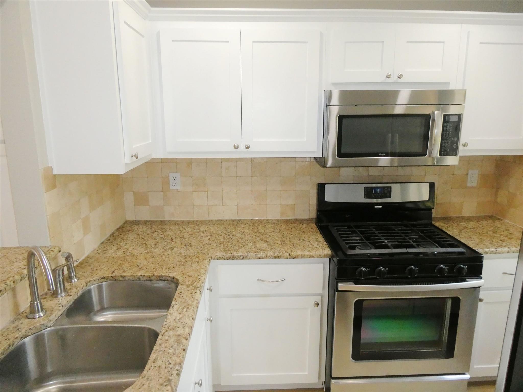12325 Los Indios Trl #14 Property Photo 10