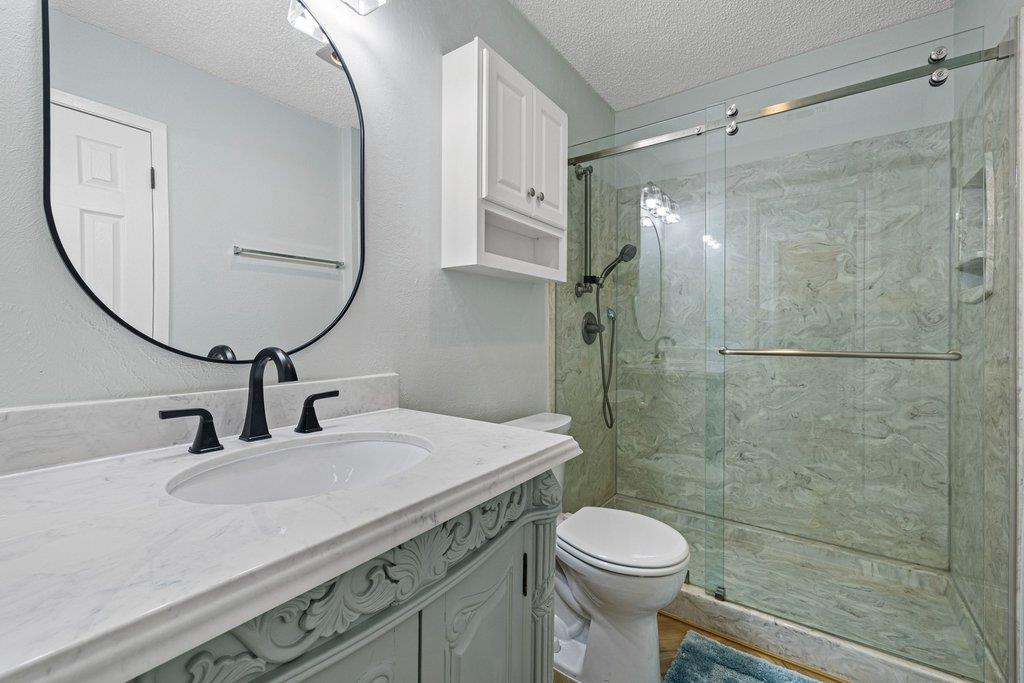 704 Brookwood Cir Property Photo 25